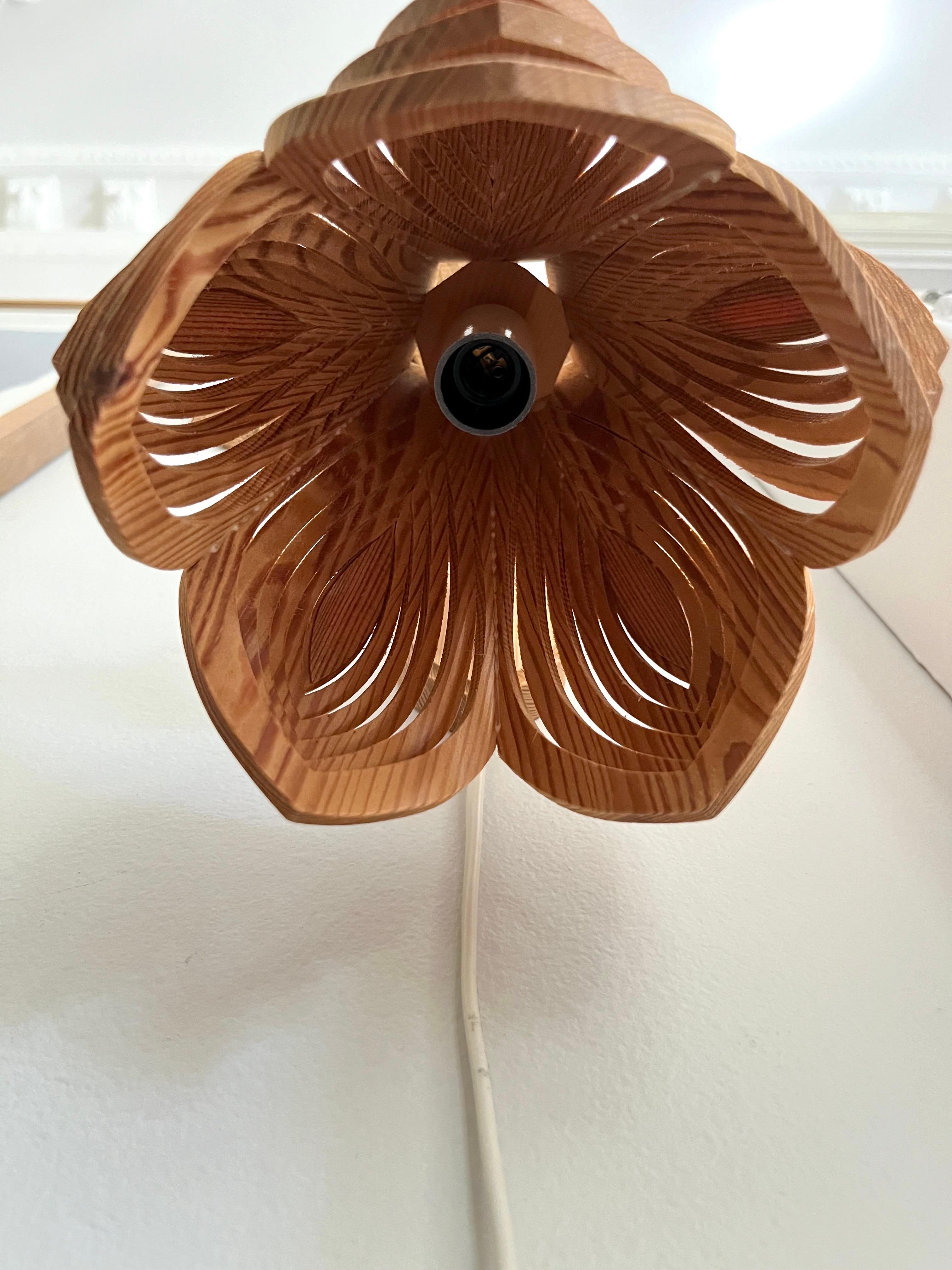 Applique da parete in pino The Modern Scandinavian di Stig Svensson, Svezia, anni '70 in vendita 4