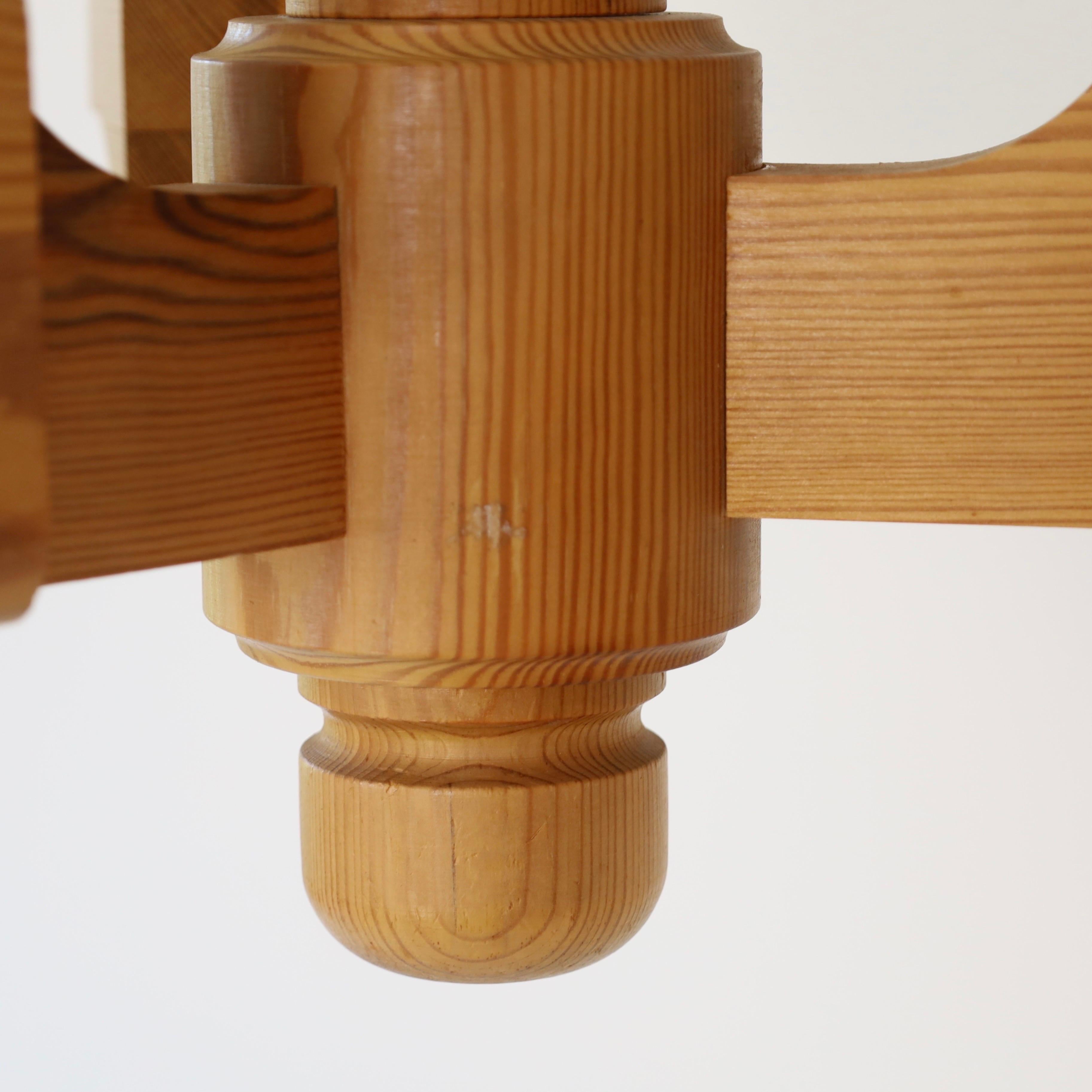 Scandinavian Modern Pine wood Chandelier by Jan Wickelgren, 1970s, Sweden 3