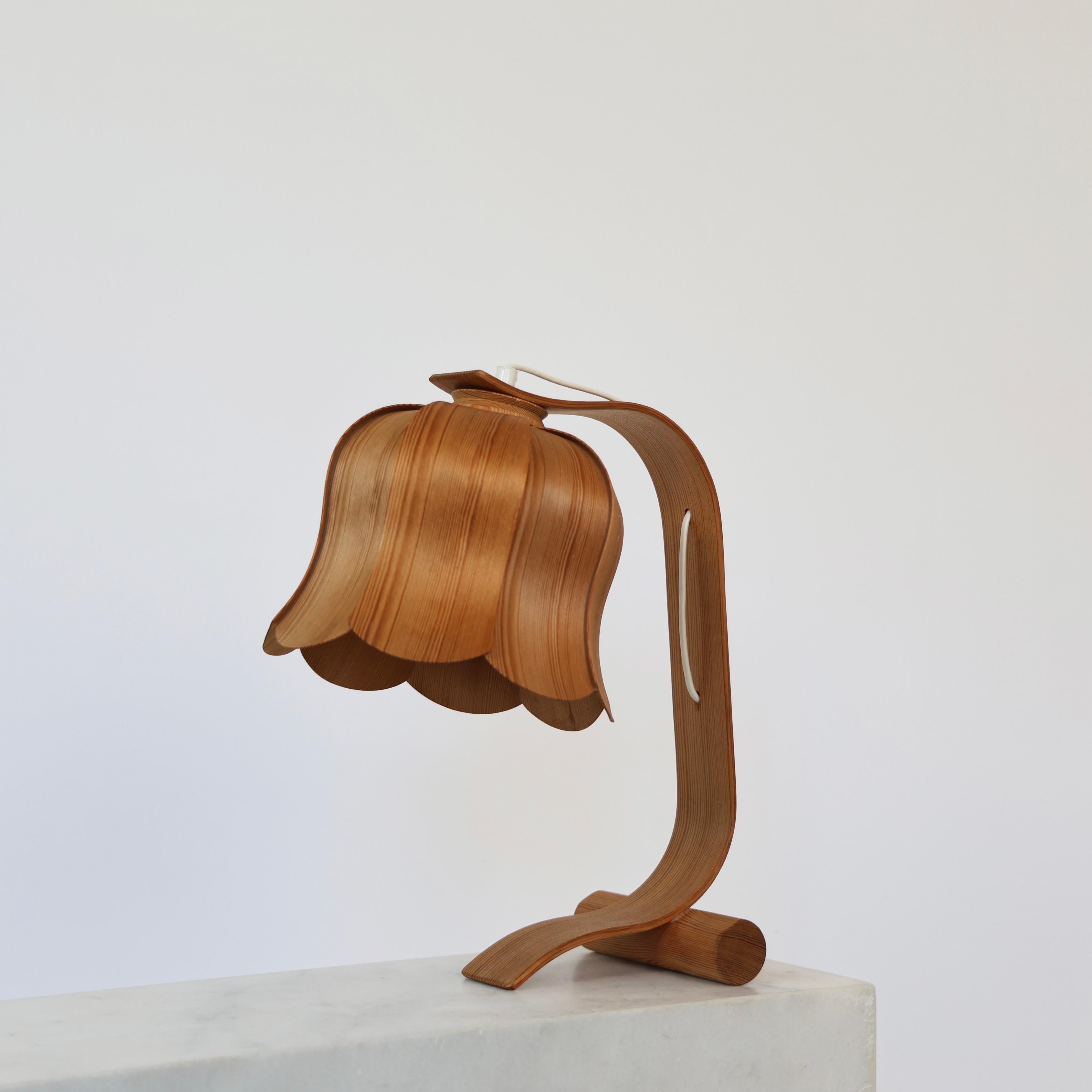 Lampe de table The Modern Scandinavian Wood par Aneta, années 1970, Suède en vente 8