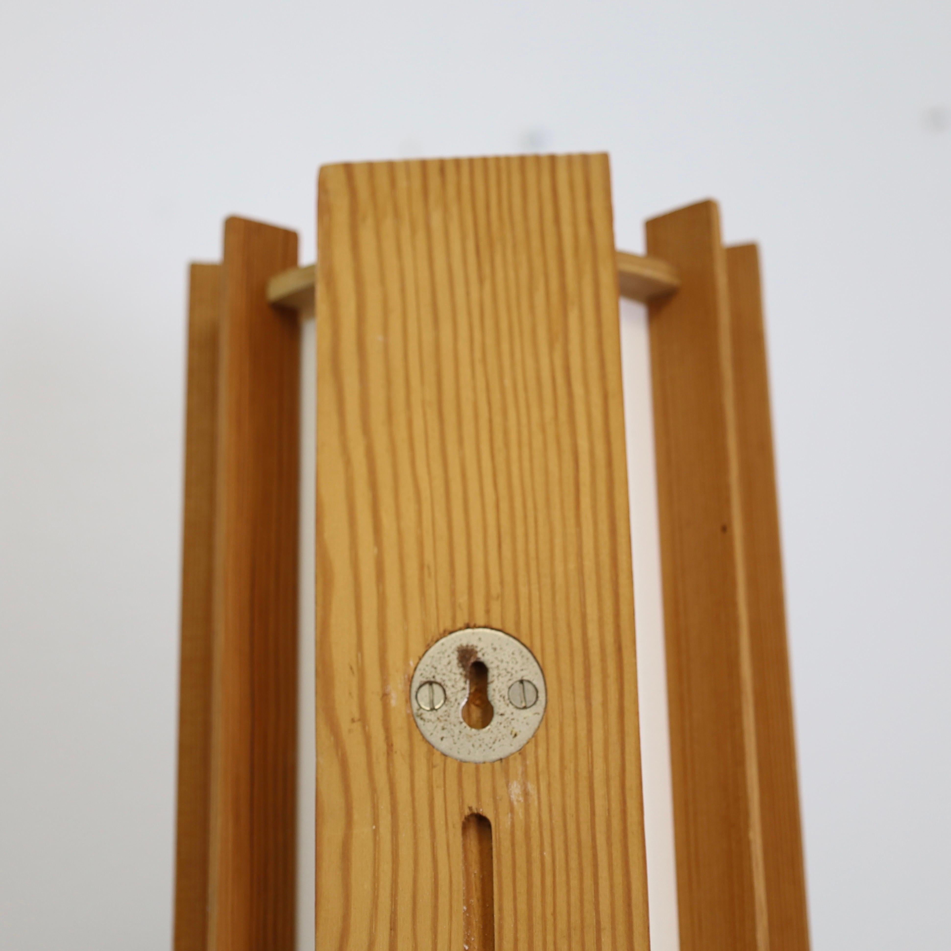 Scandinavian Modern Pine wood Wall lamps by Ib Fabiansen, 1960s, Denmark For Sale 3