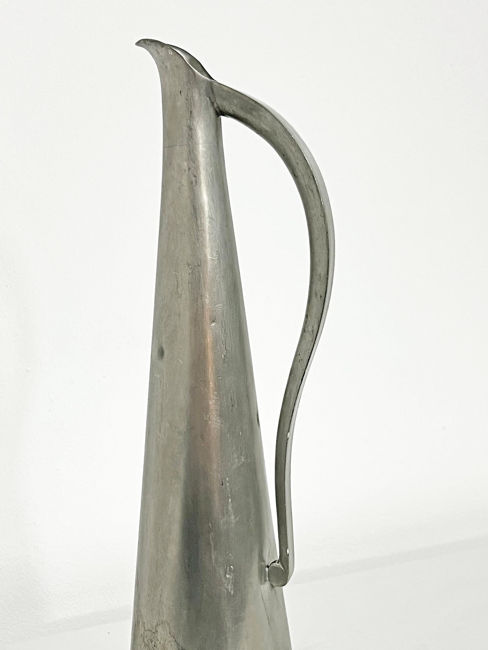 Jarra moderna escandinava 