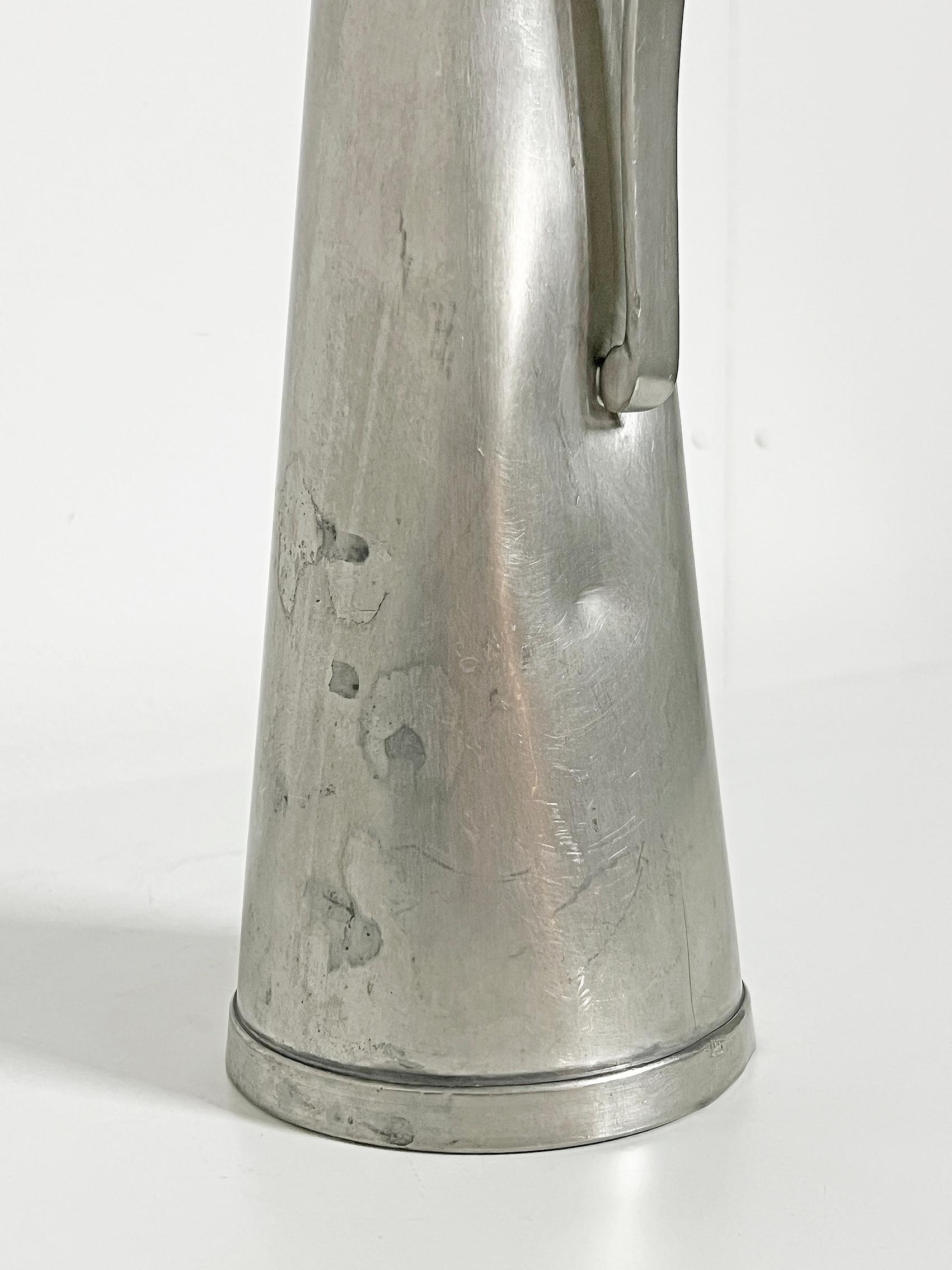 Jarra moderna escandinava 