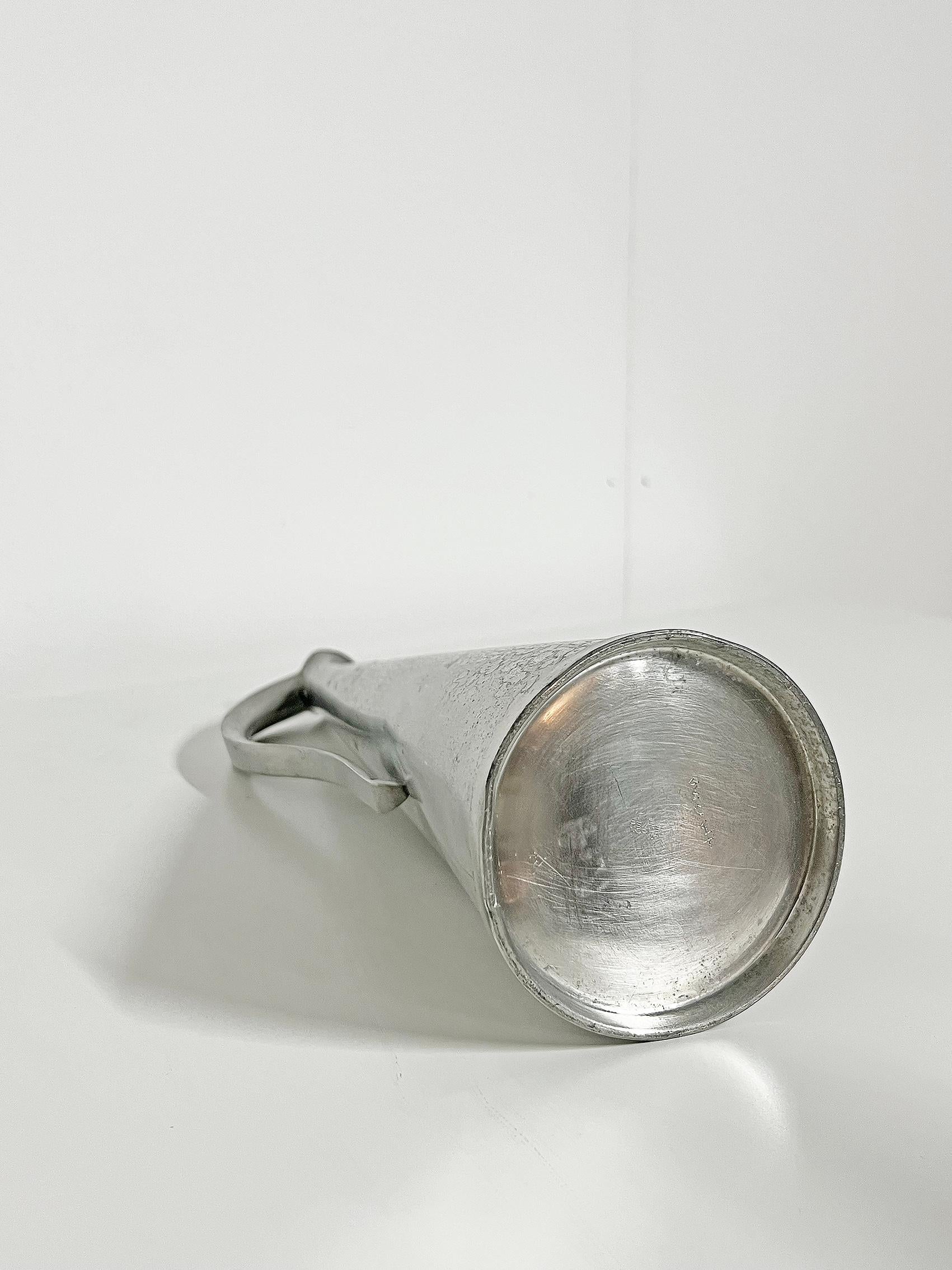 Jarra moderna escandinava 