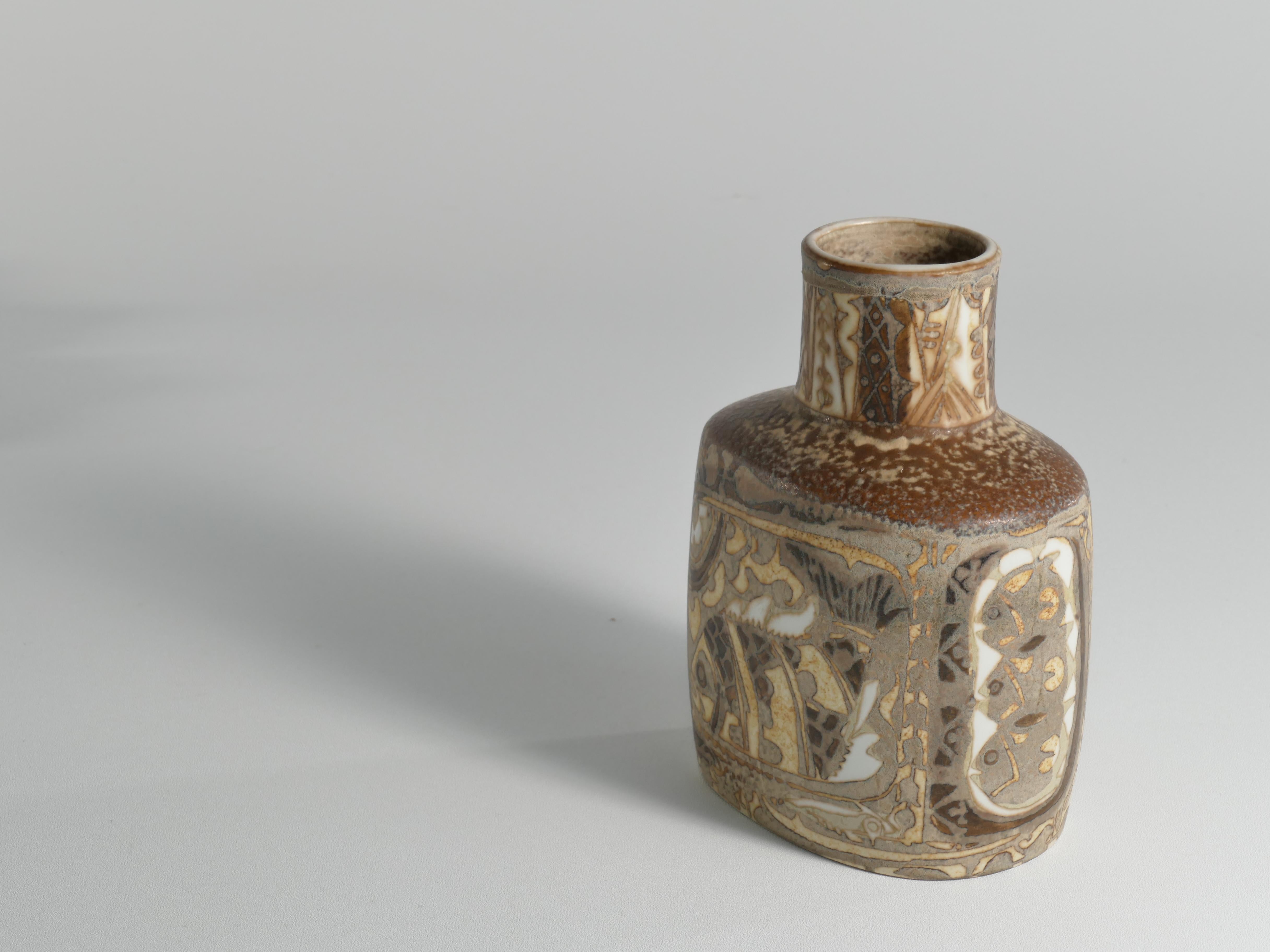 Skandinavische Moderne Teller und Vase, Keramik, „Baca“, Fajance, von Nils Thorsson f im Angebot 5