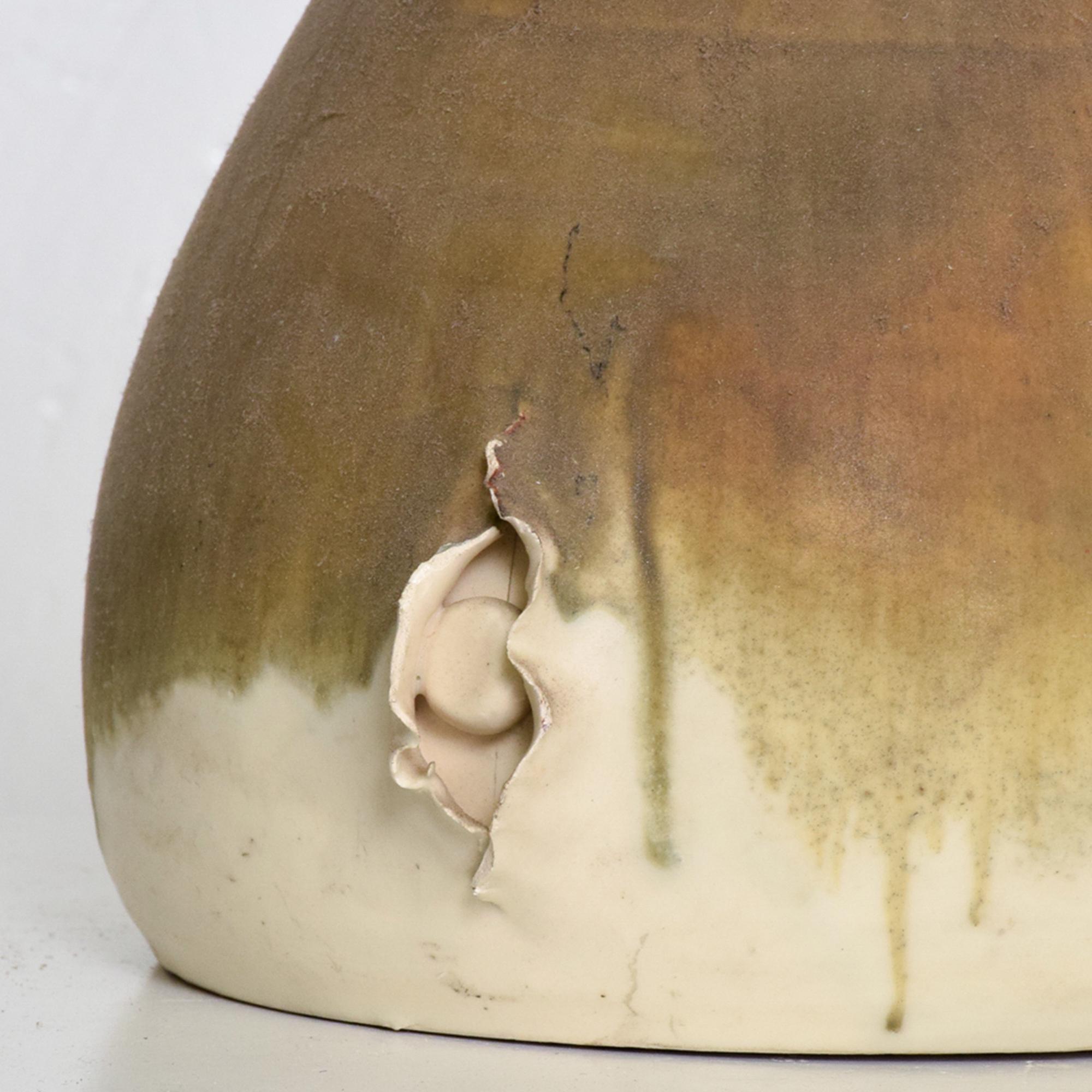 Scandinave moderne  Lampe de bureau en poterie moderne en lave grasse avec glaçure céramique à gouttes, Danemark, années 1960 en vente