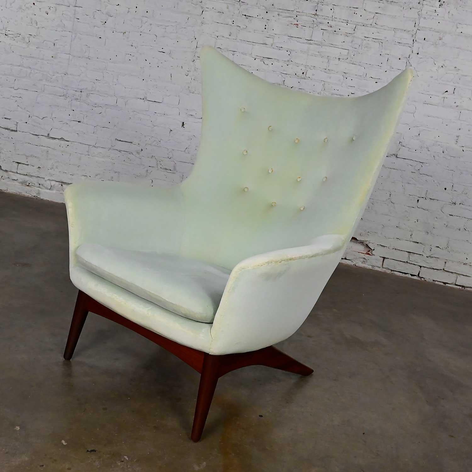 Scandinavian Modern Reclining Wingback Lounge Chair H W Klein for Bramin Mobler In Good Condition In Topeka, KS