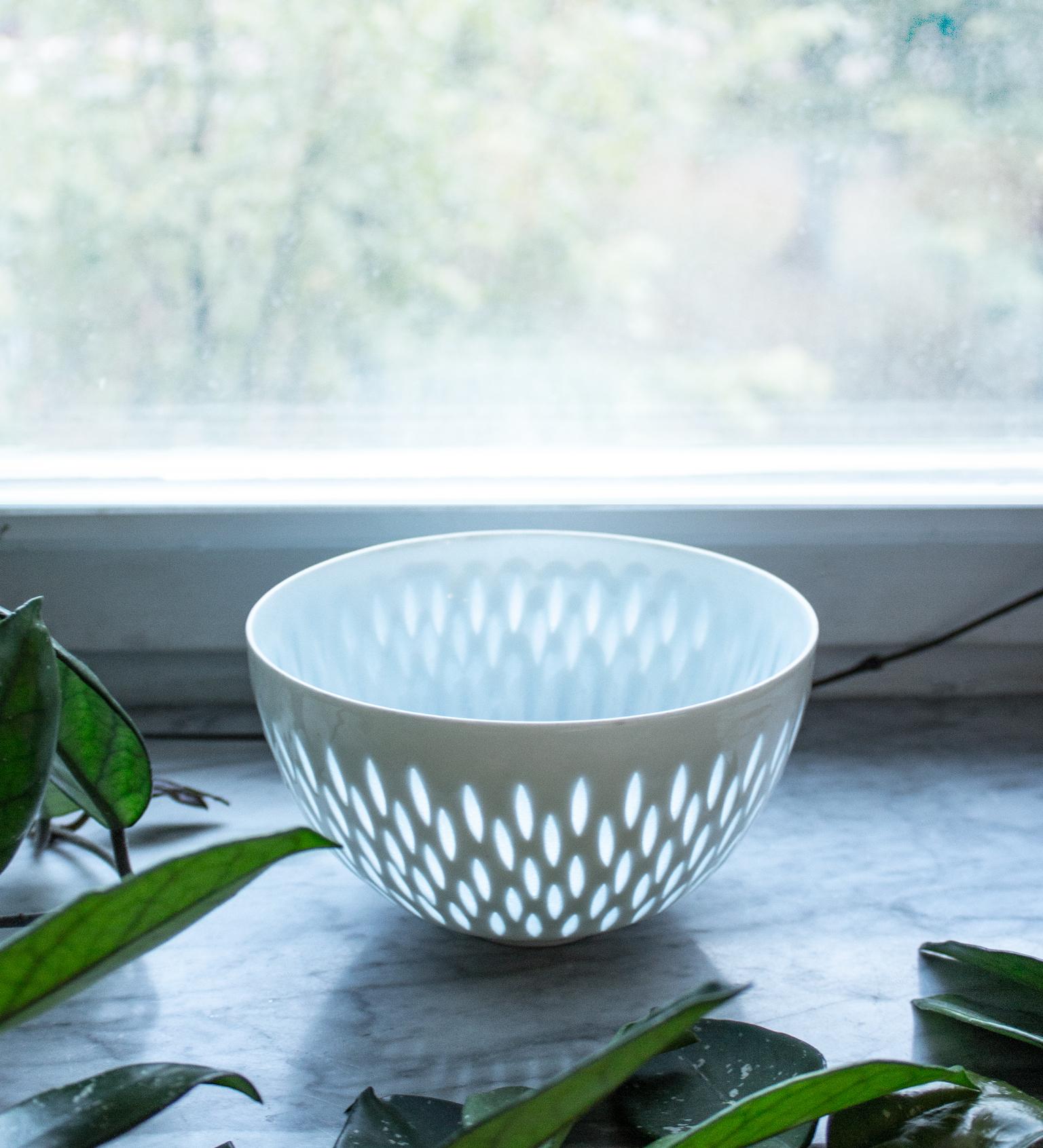 Fait main Paire de bols en porcelaine moderne scandinave de Friedl Holzer-Kjellberg, Arabia en vente