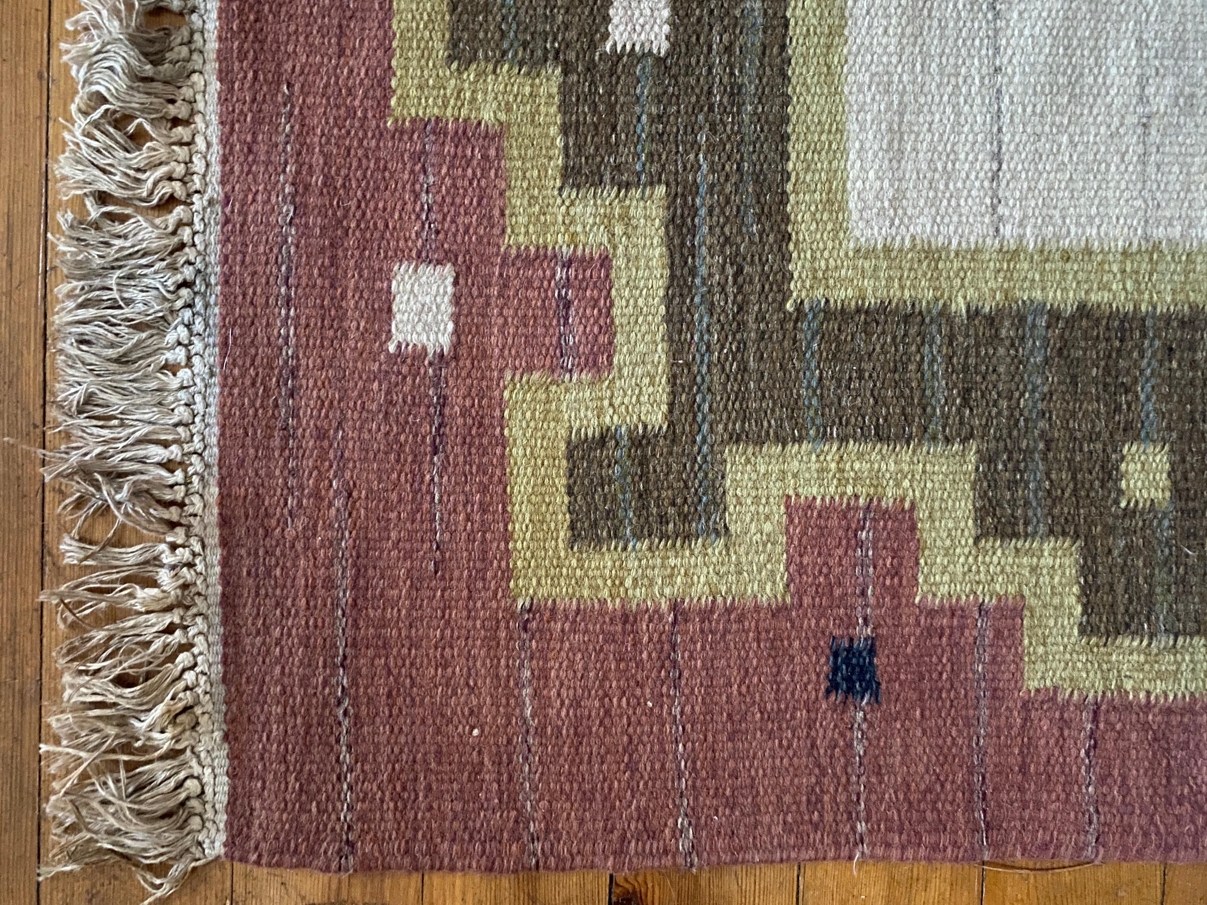 Wool Scandinavian Modern Röllakan Pink and White Flatweave Rug, Sweden, 1960s For Sale