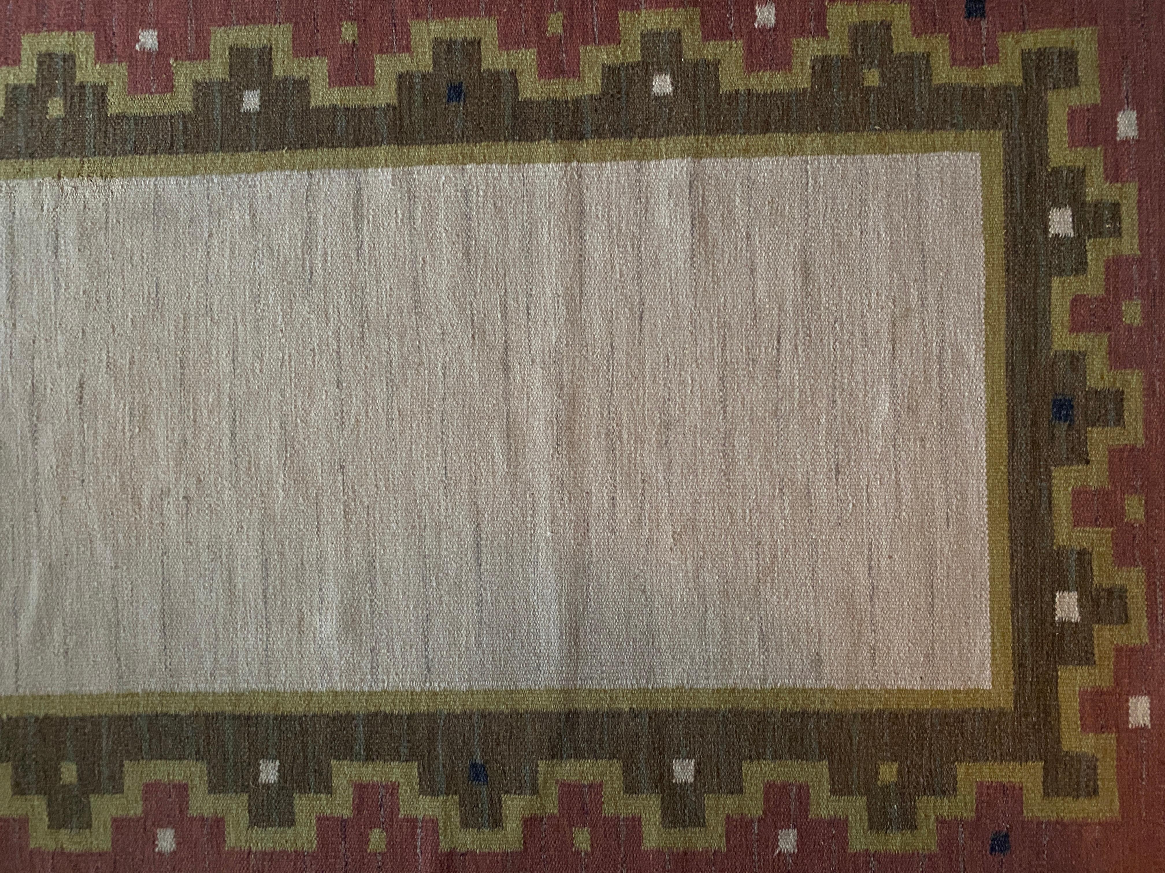 Scandinavian Modern Röllakan Pink and White Flatweave Rug, Sweden, 1960s For Sale 2