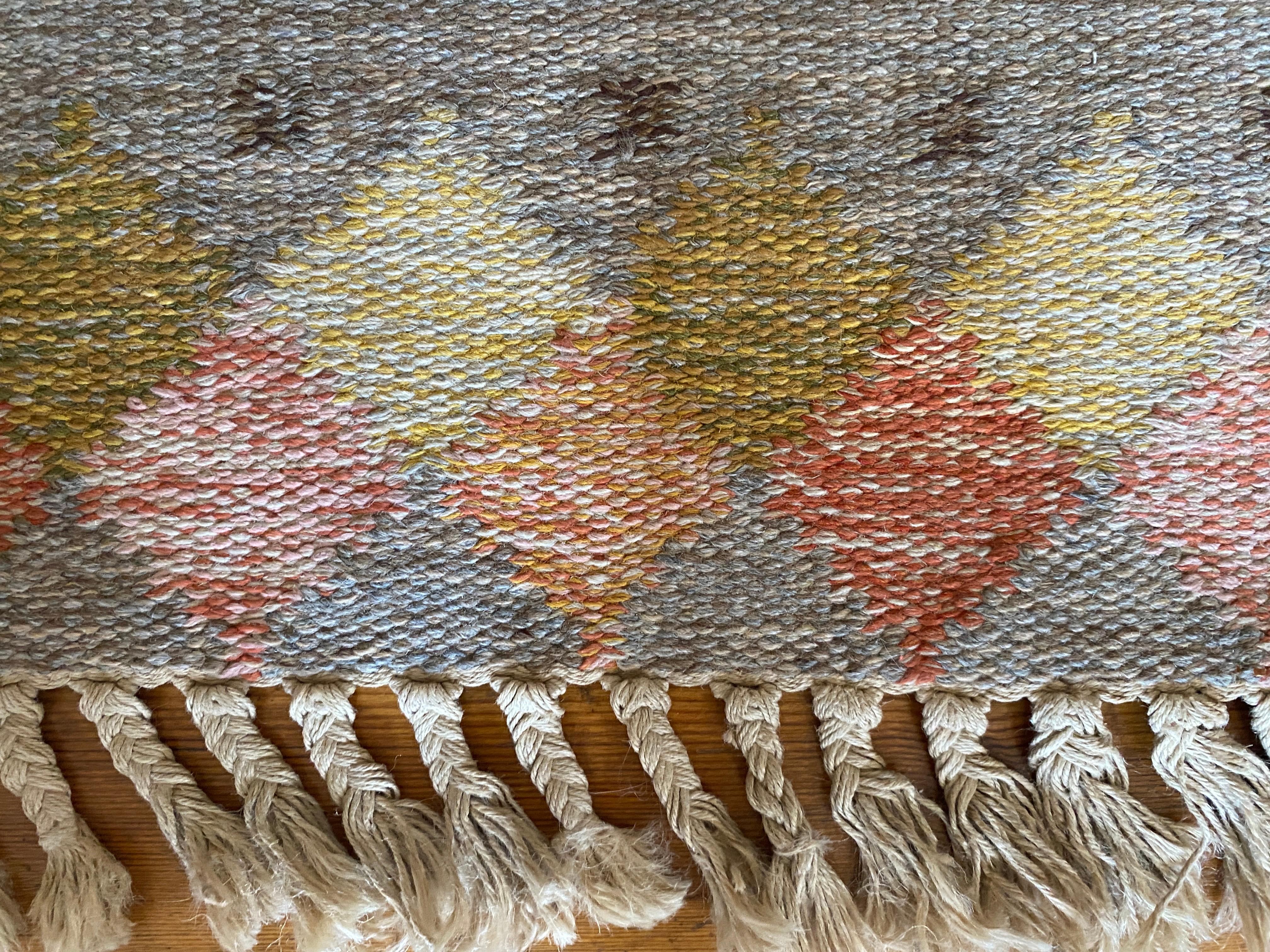Skandinavisch Moderner Röllakan Pastellfarbener Flachgewebeteppich, Schweden, 1950er Jahre im Angebot 2