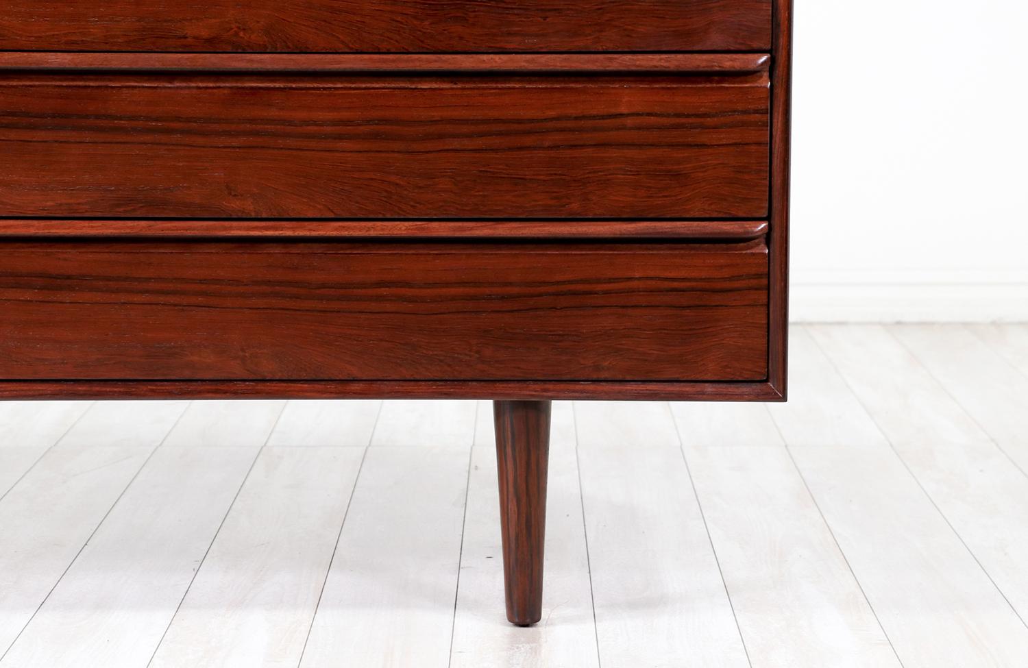 Expertly Restored - Scandinavian Modern Rosewood 8-Drawer Dresser by Westnofa 5