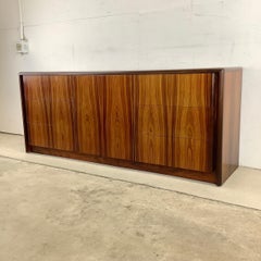 Skandinavische moderne Schlafzimmerkommode aus Rosenholz mit Mittelschrank