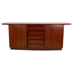 Credenza escandinava moderna de palisandro de Skovby