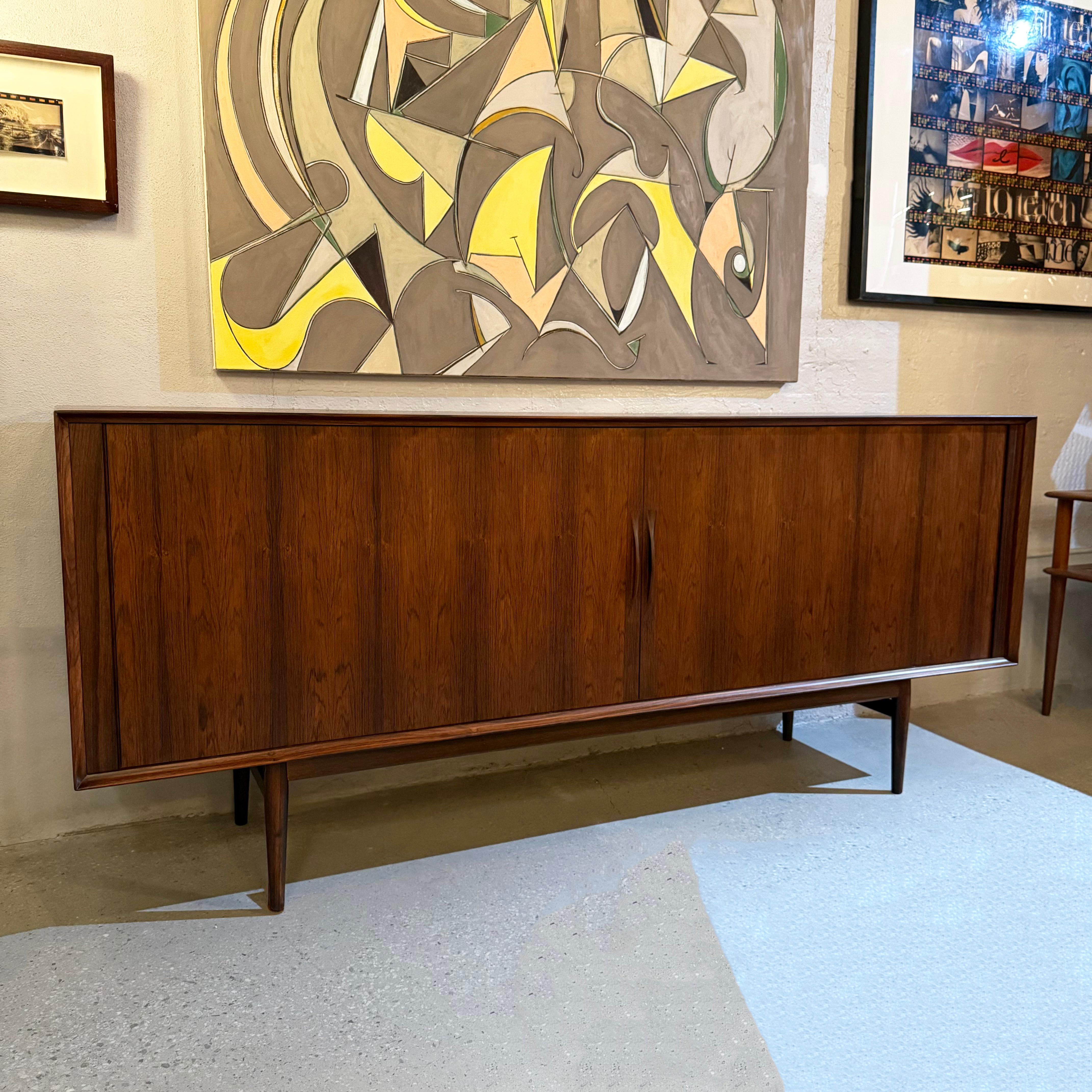 Danish Scandinavian Modern Rosewood Credenza Sideboard By Arne Vodder For Sibast