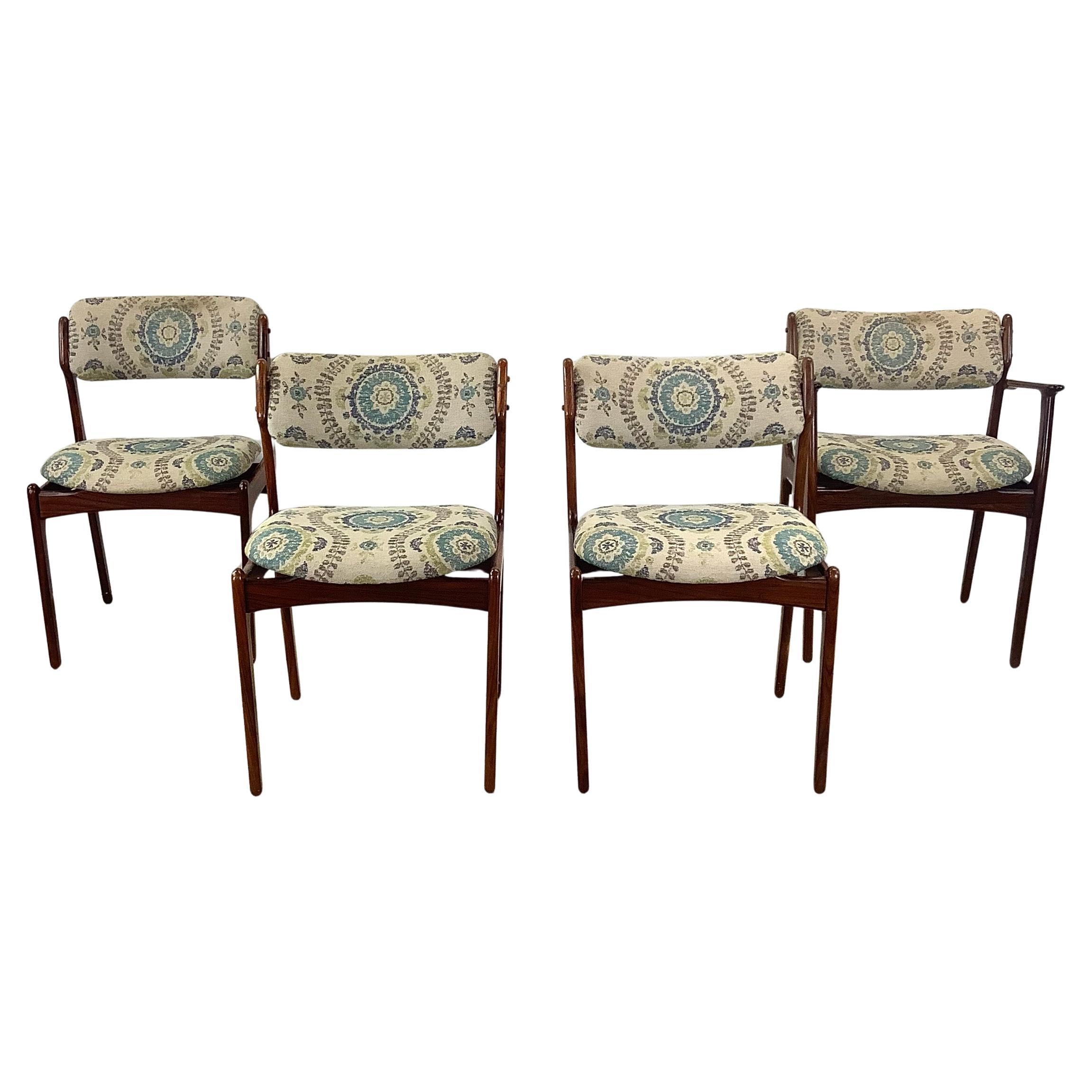 Chaises de salle à manger scandinaves modernes en bois de rose attr. Erik Buch
