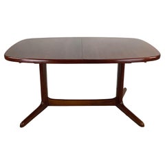 Table de salle à manger scandinave moderne en bois de rose avec deux rallonges