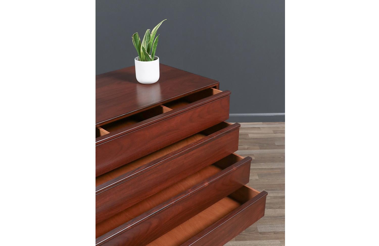 Scandinavian Modern Rosewood Dresser by Westnofa Furniture 1