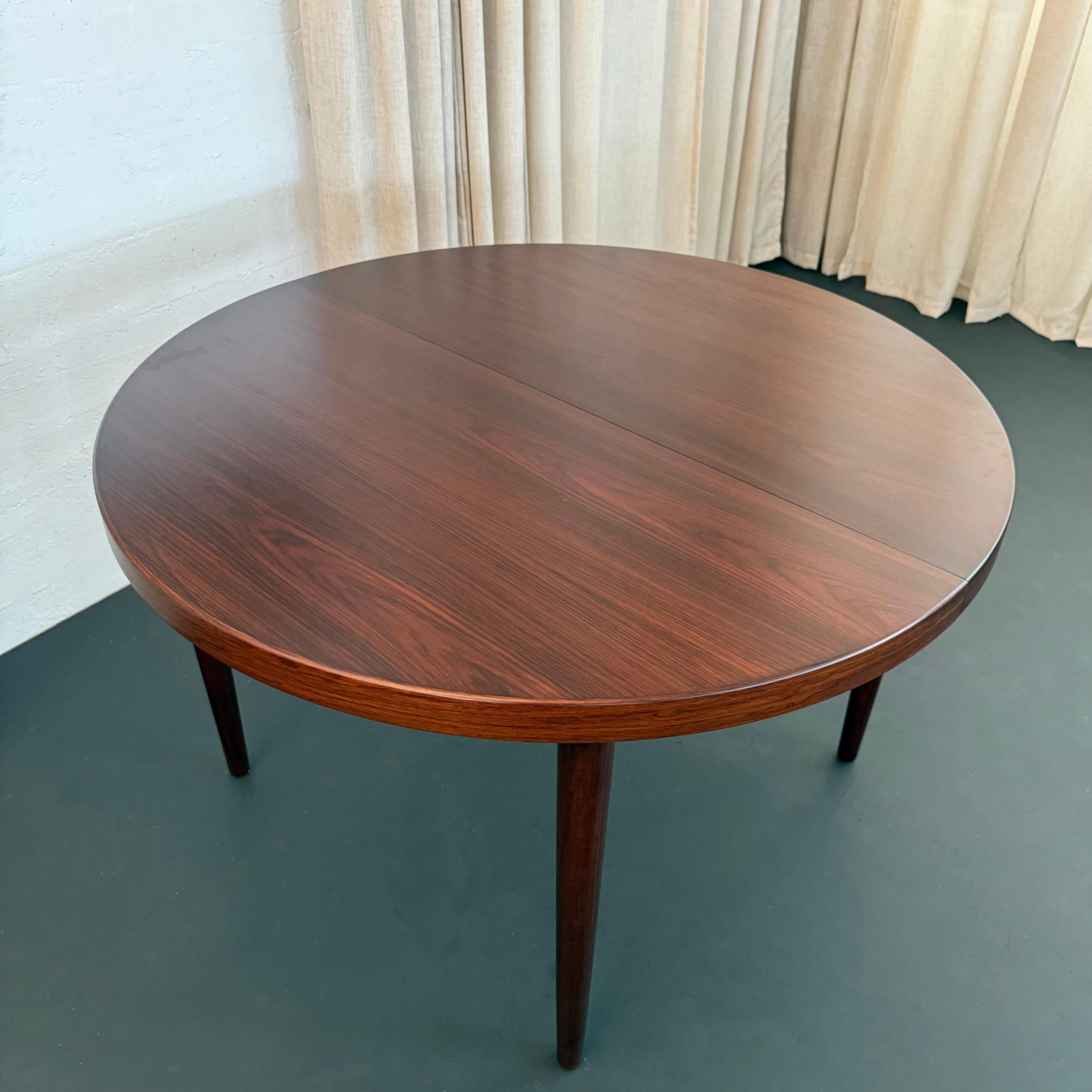 Table de salle à manger à rallonge en bois de rose The Modern Scandinavian Kai Kristiansen en vente 3