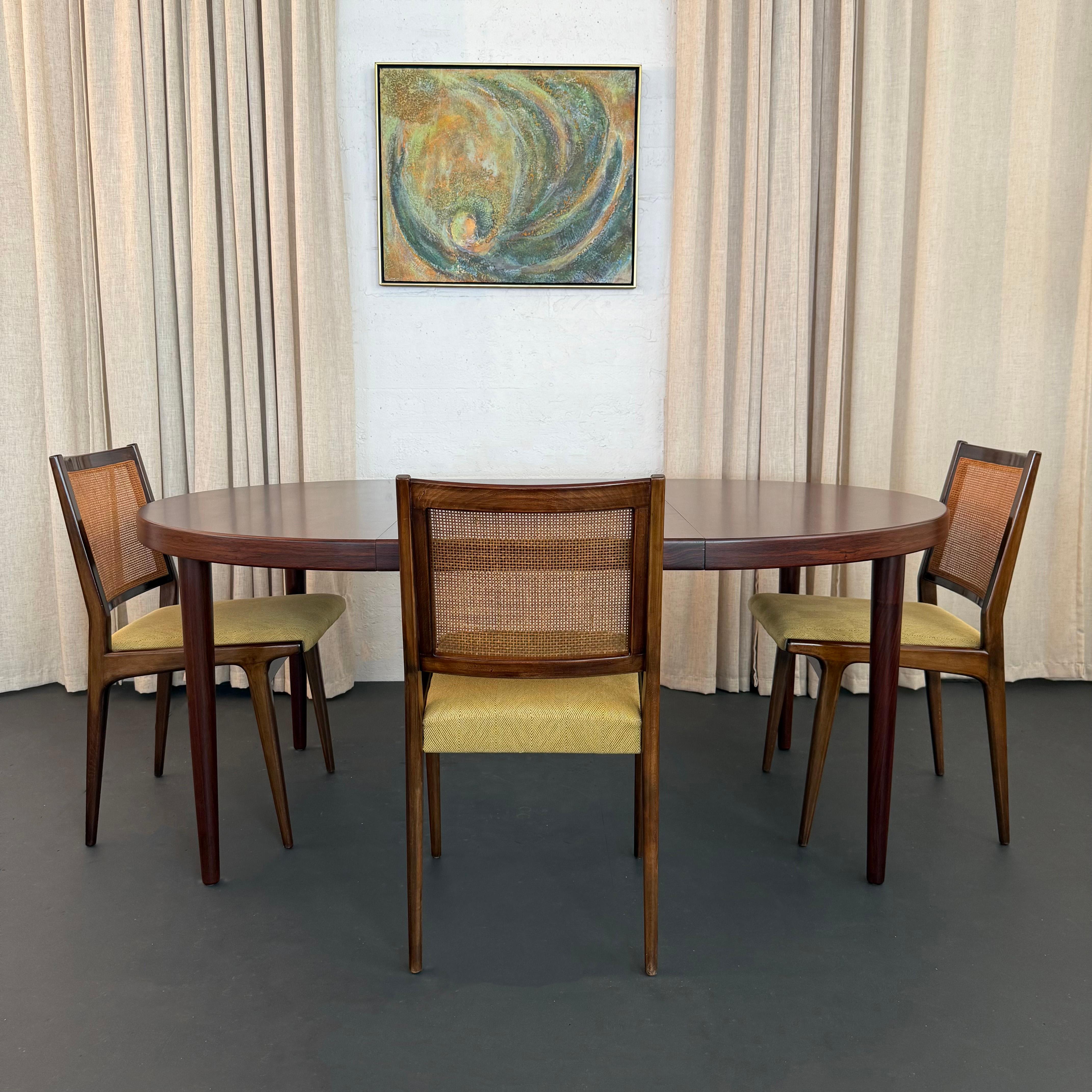 20ième siècle Table de salle à manger à rallonge en bois de rose The Modern Scandinavian Kai Kristiansen en vente