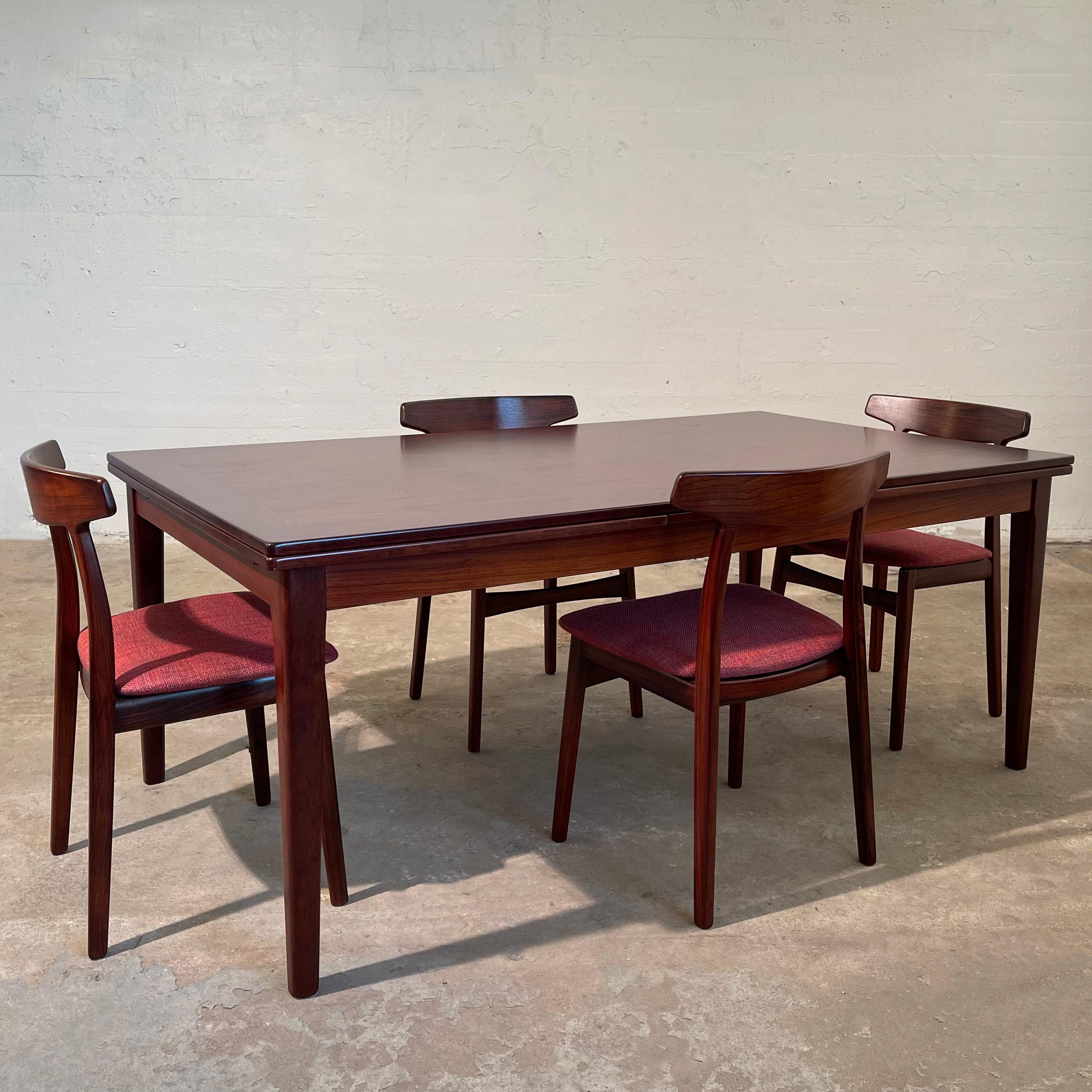 Scandinavian Modern Rosewood Extension Dining Table By Scovby Mobelfabrik For Sale 2