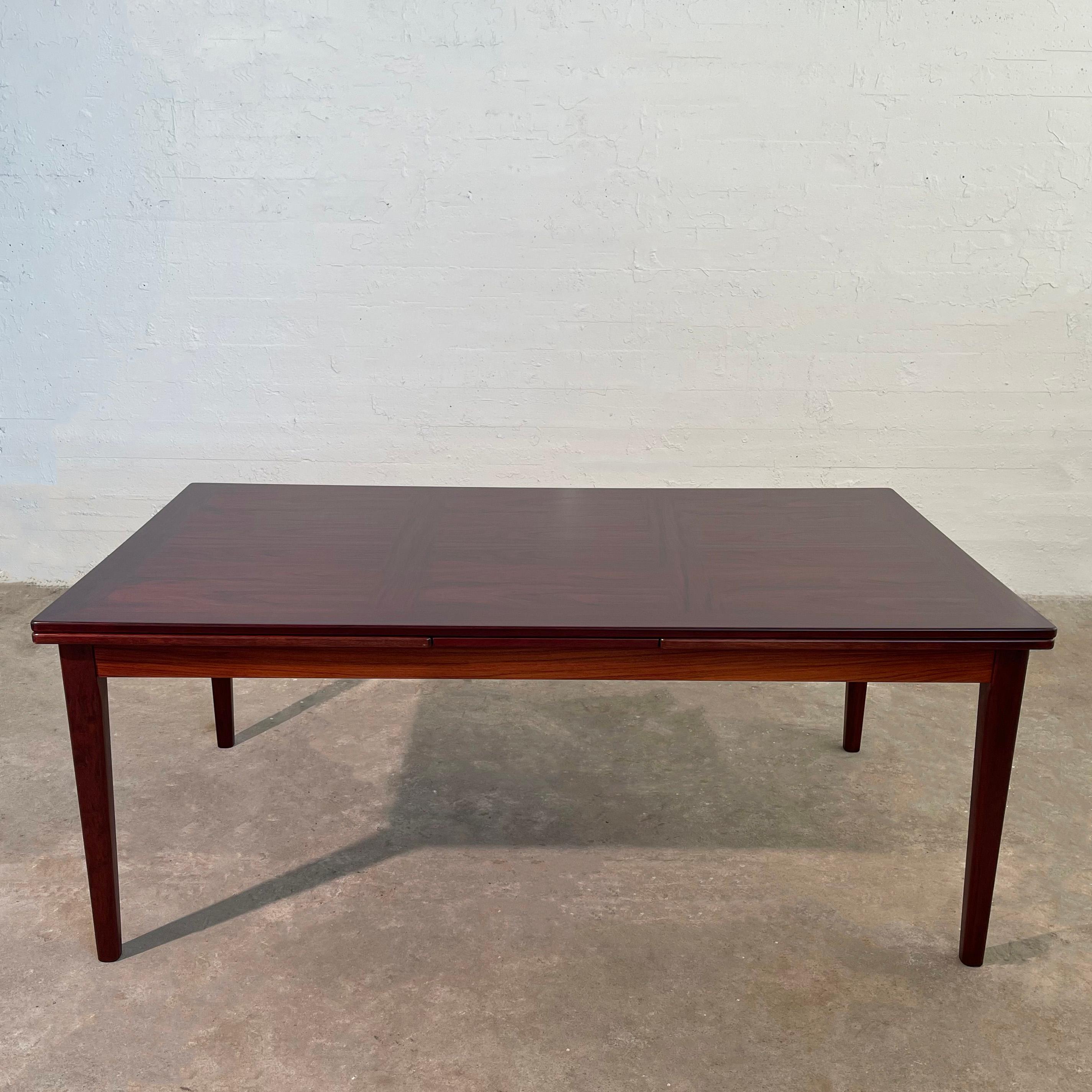 Scandinavian Modern Rosewood Extension Dining Table By Scovby Mobelfabrik For Sale 4