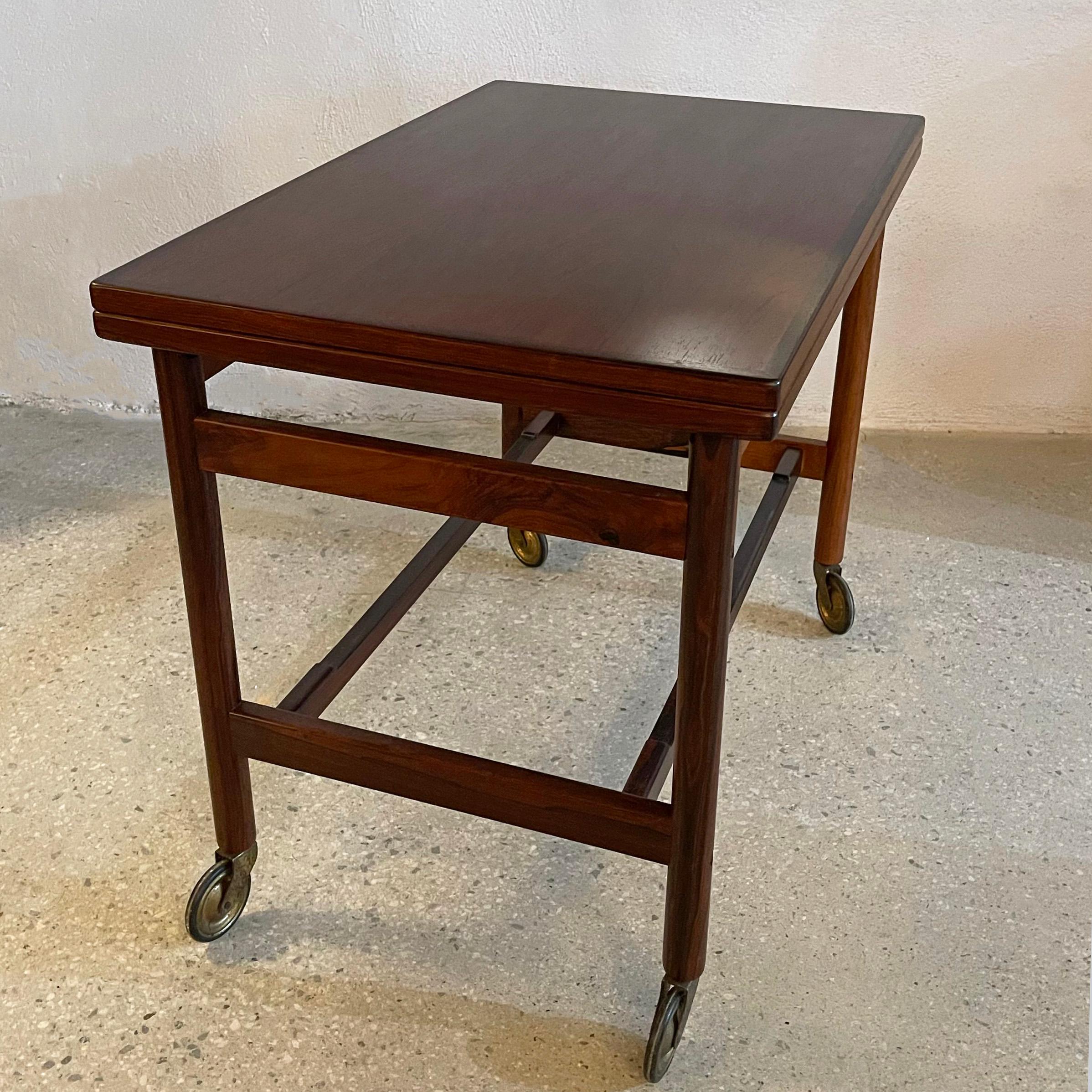 Danish Modern Rosewood Extension Side Table Trolley By Kurt Östervig In Good Condition For Sale In Brooklyn, NY