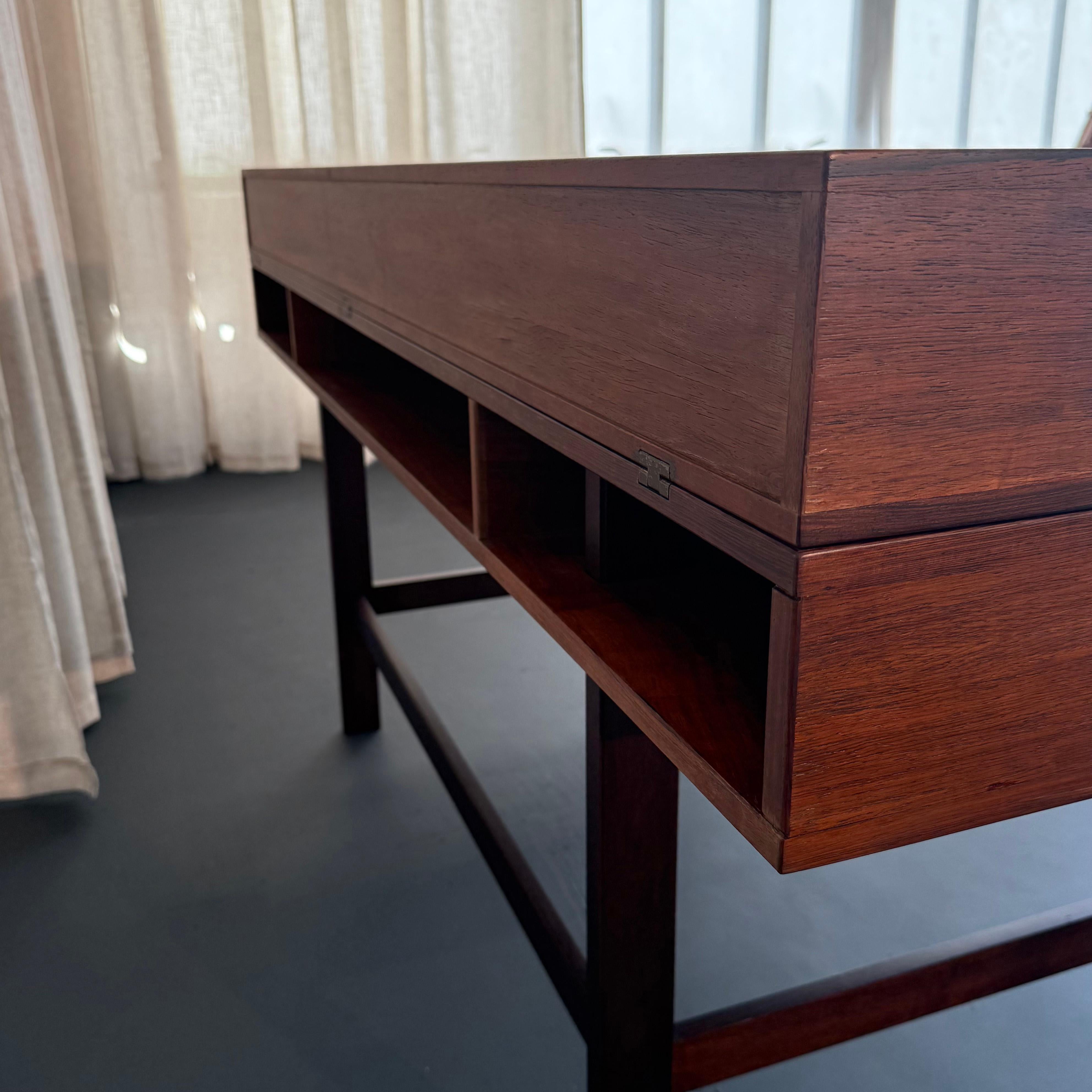 Scandinavian Modern Rosewood Flip-Top Partners Desk By Peter Løvig Nielsen For Sale 6
