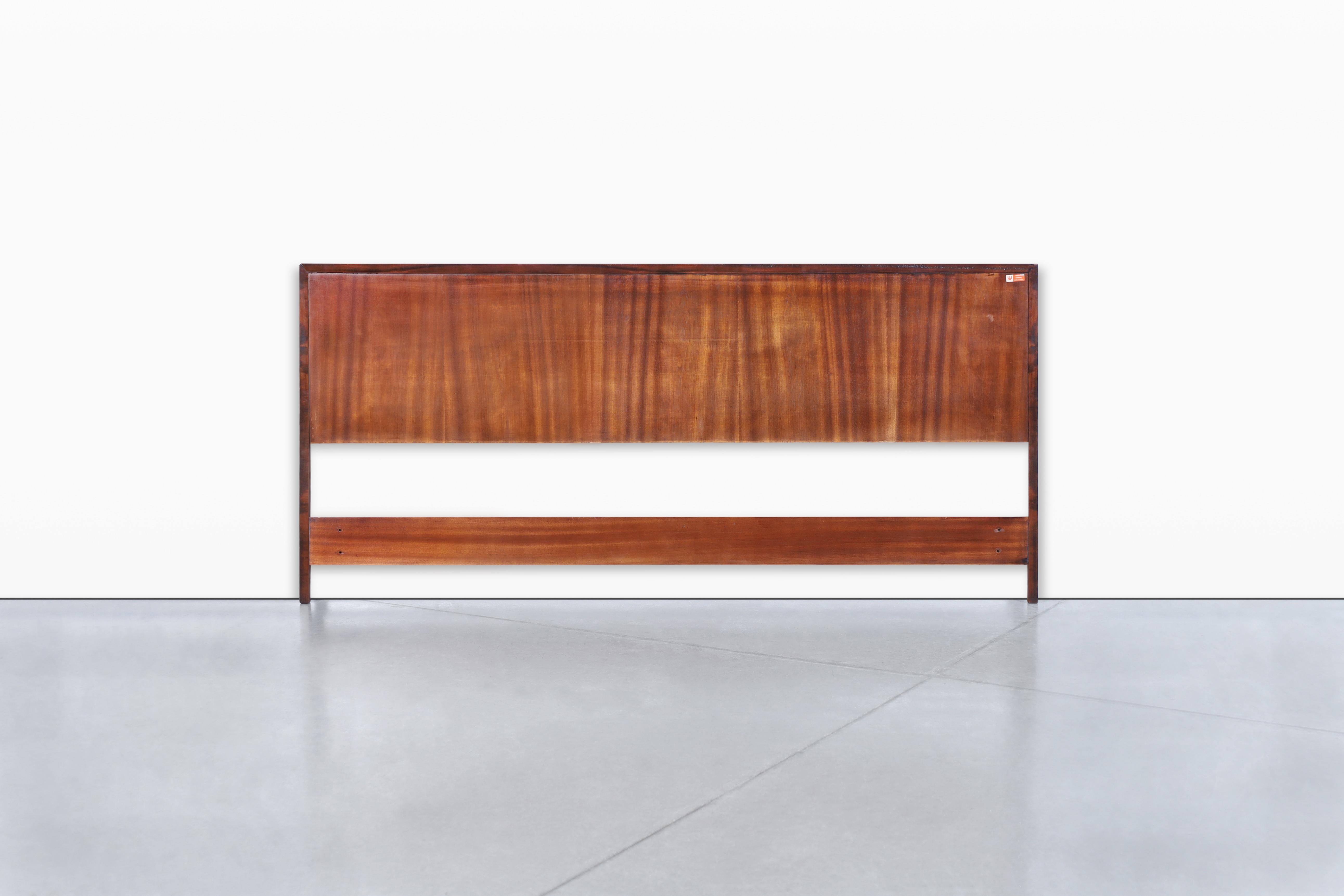Fin du 20e siècle The Modern Scandinavian Scandinavian Rosewood King-Size Headboard by Westnofa en vente