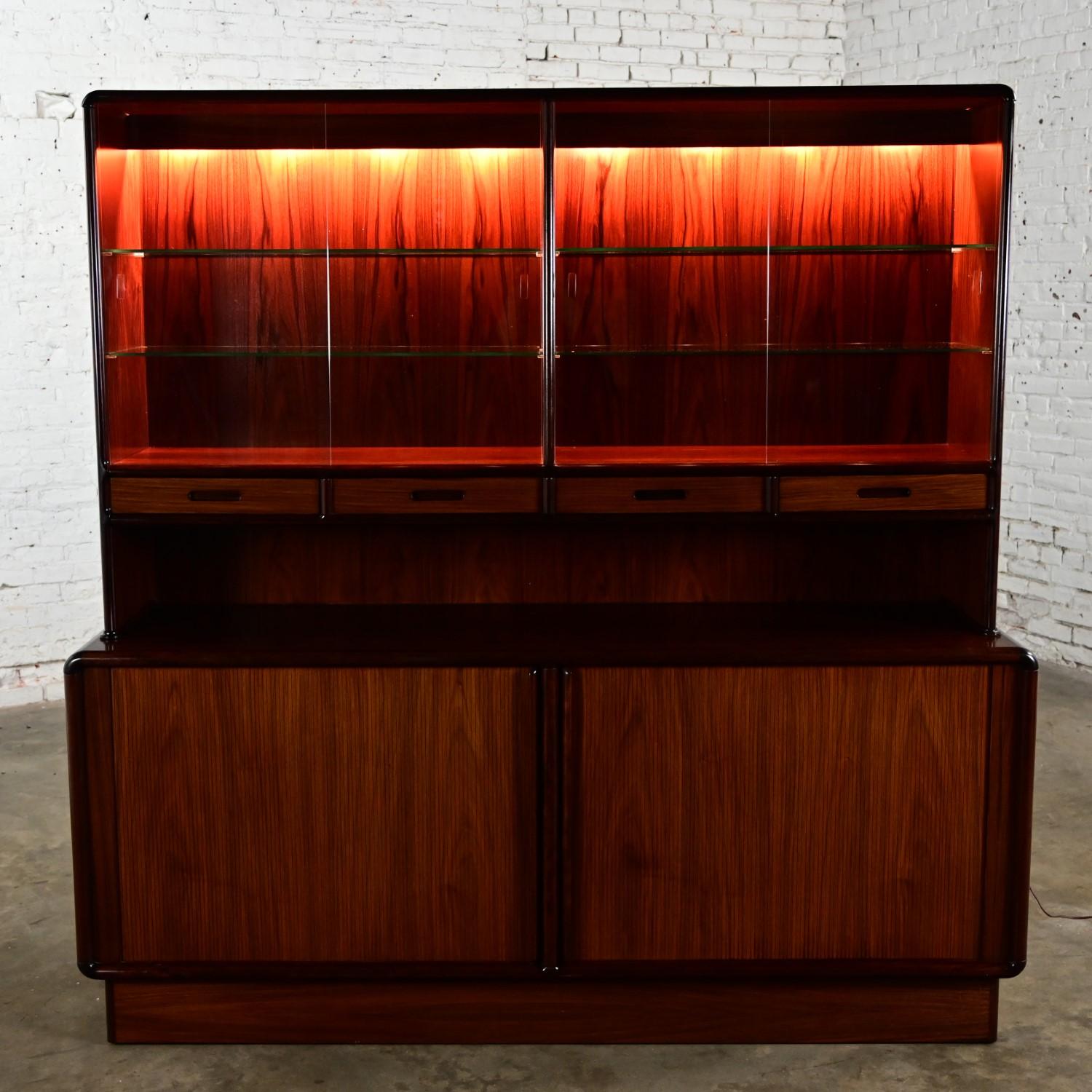 Scandinavian Modern Rosewood Lighted China Hutch Sideboard by Kibaek Mobelfabrik 7