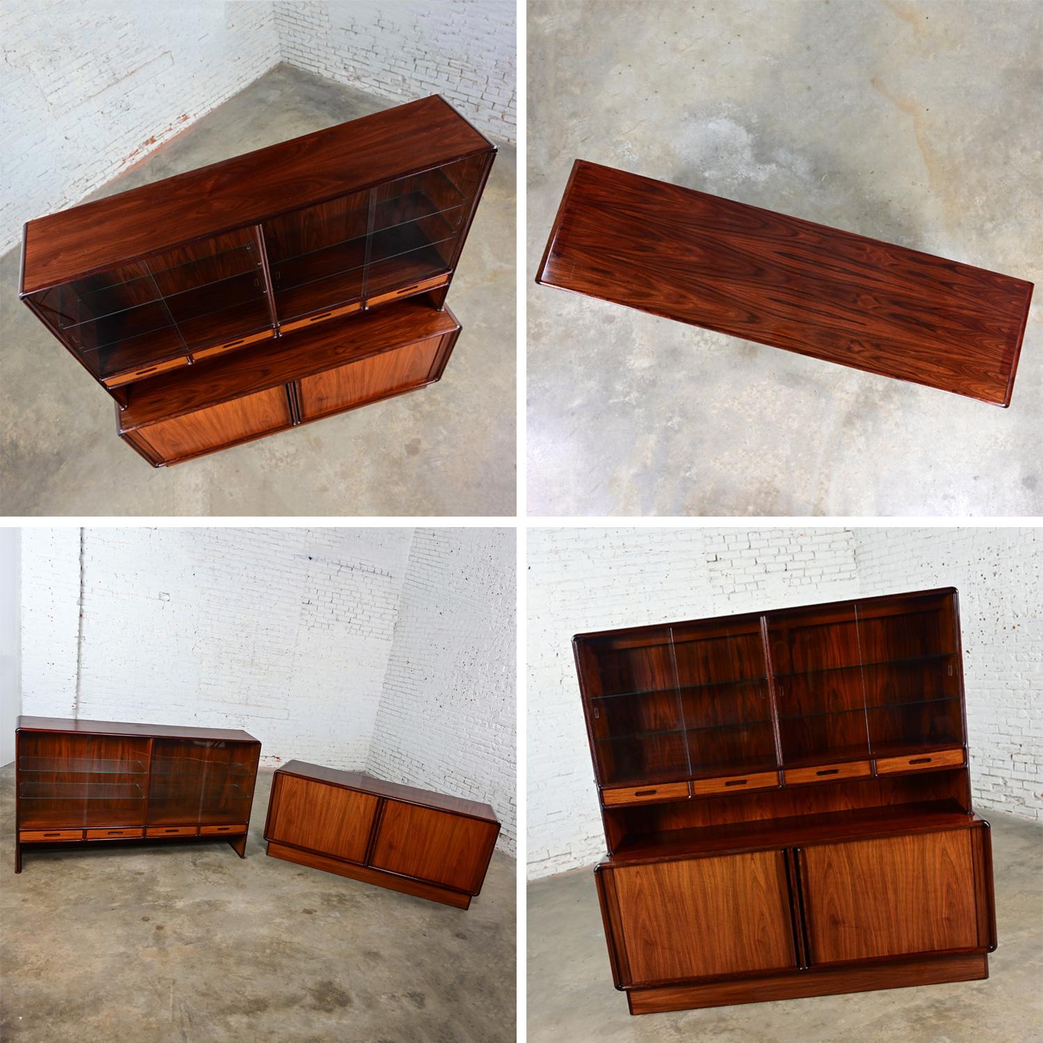 Scandinavian Modern Rosewood Lighted China Hutch Sideboard by Kibaek Mobelfabrik 9