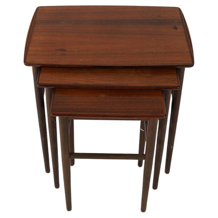 Skandinavische Modern Rosewood Nesting Tables
