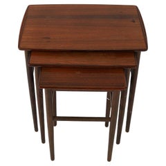 Skandinavische Modern Rosewood Nesting Tables
