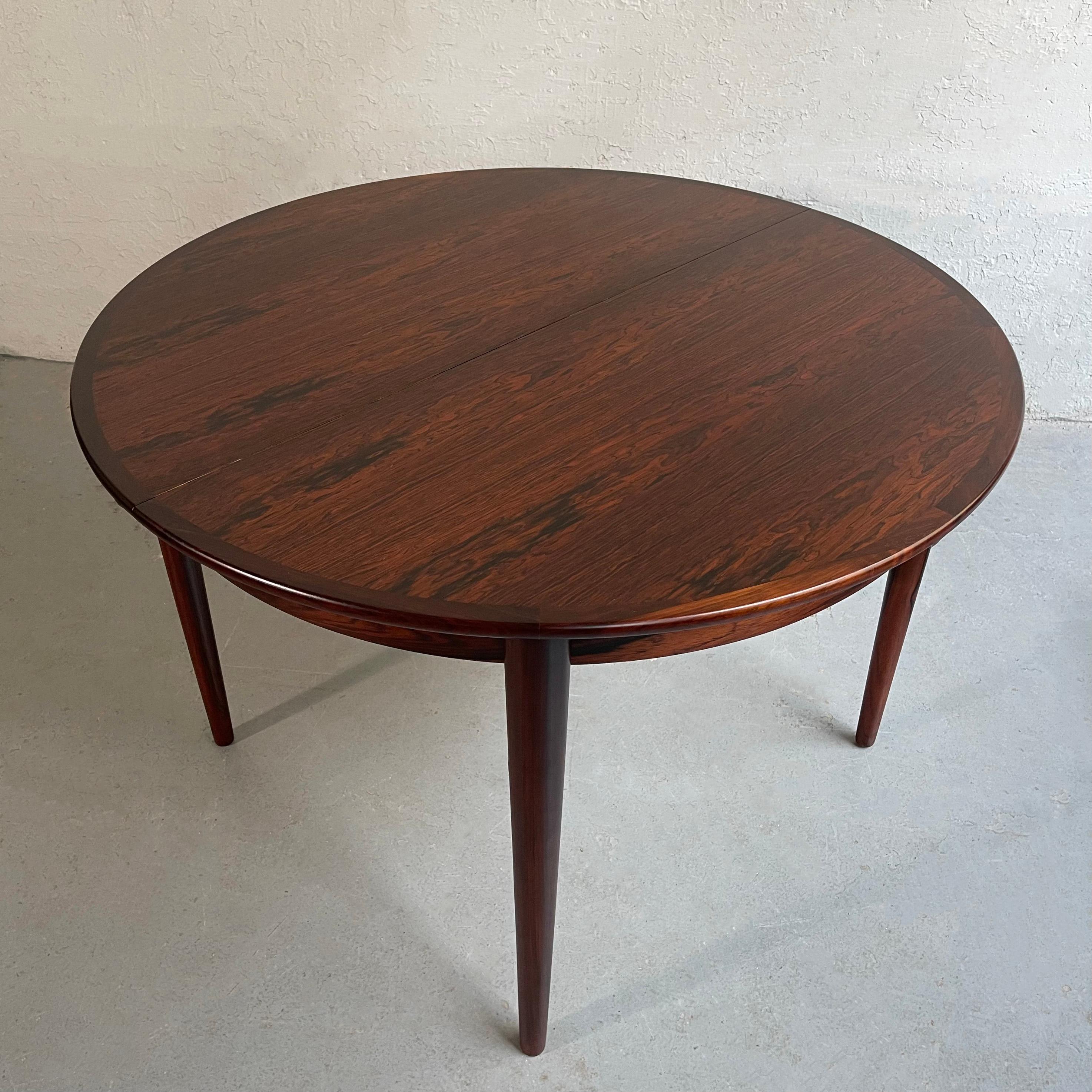 Scandinavian Modern Rosewood Round Extension Dining Set by Niels Koefoed For Sale 2