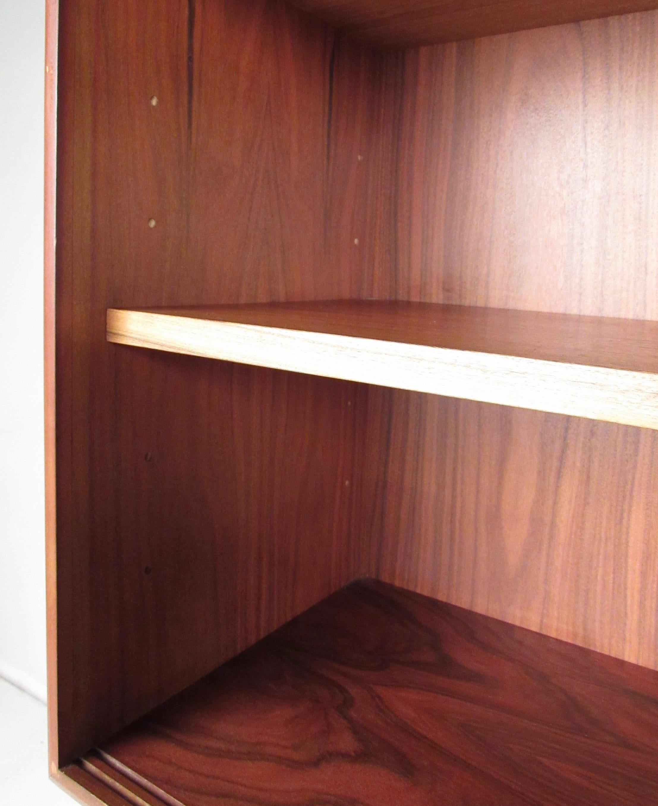 Scandinavian Modern Rosewood Sideboard with Cupboard Top Bookshelf 10