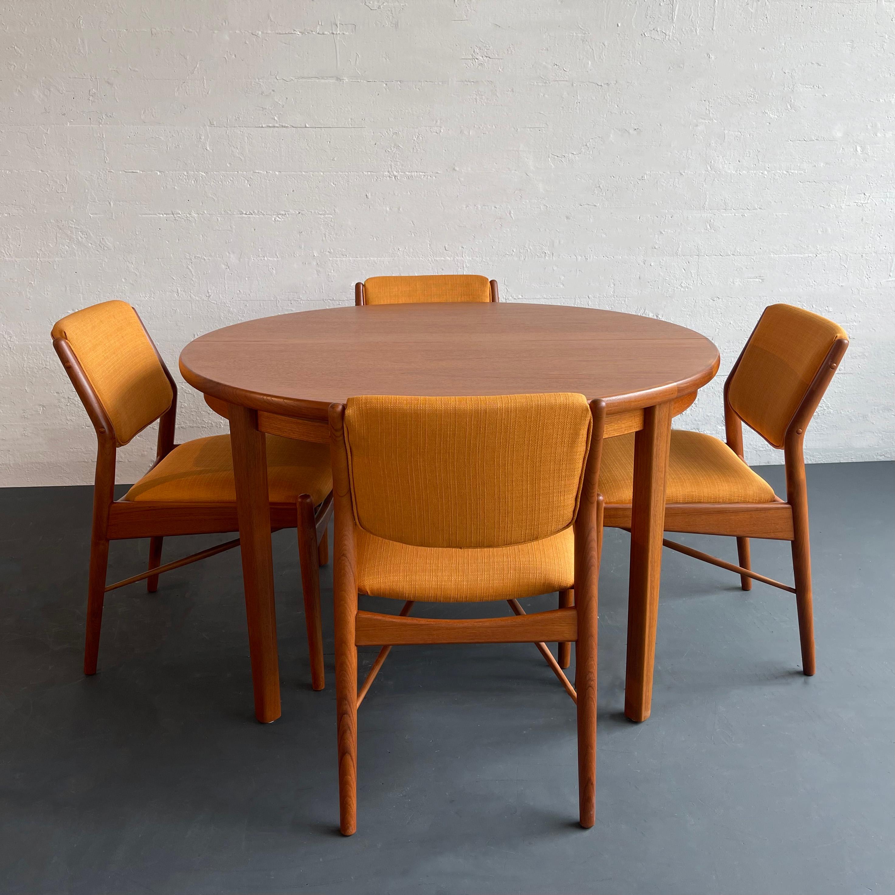 Scandinavian Modern Round Teak Dining Table 2