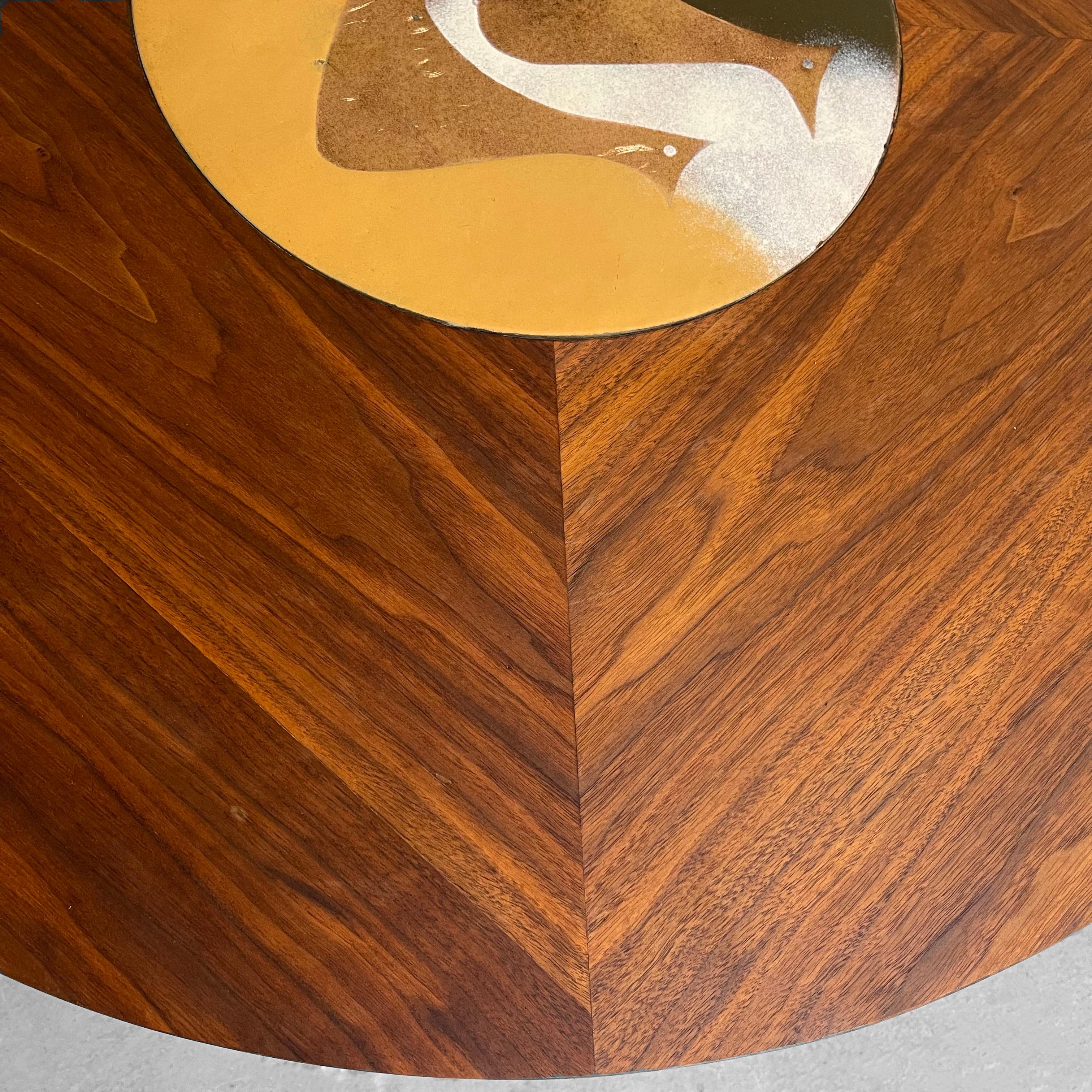 Scandinavian Modern Round Walnut Bird Inlay Coffee Table For Sale 2