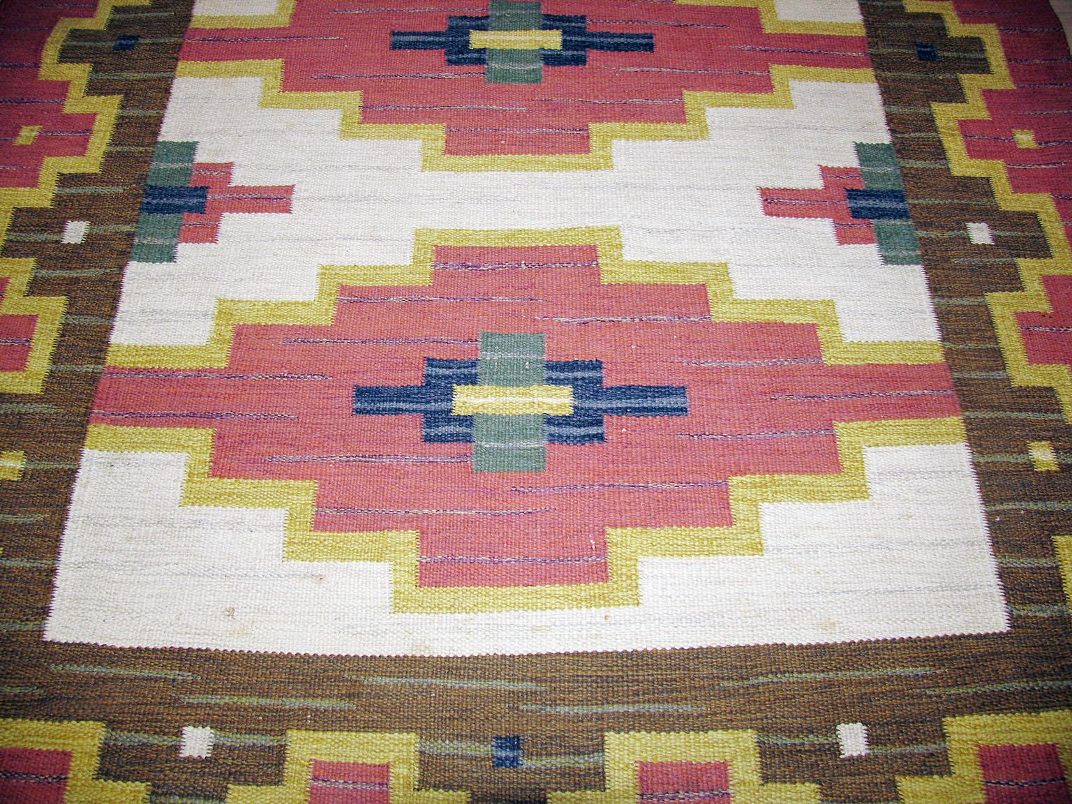 Mid-20th Century Scandinavian Modern Rug, Swedish Kilim, Rollakan, Flat-Weave Carpet
