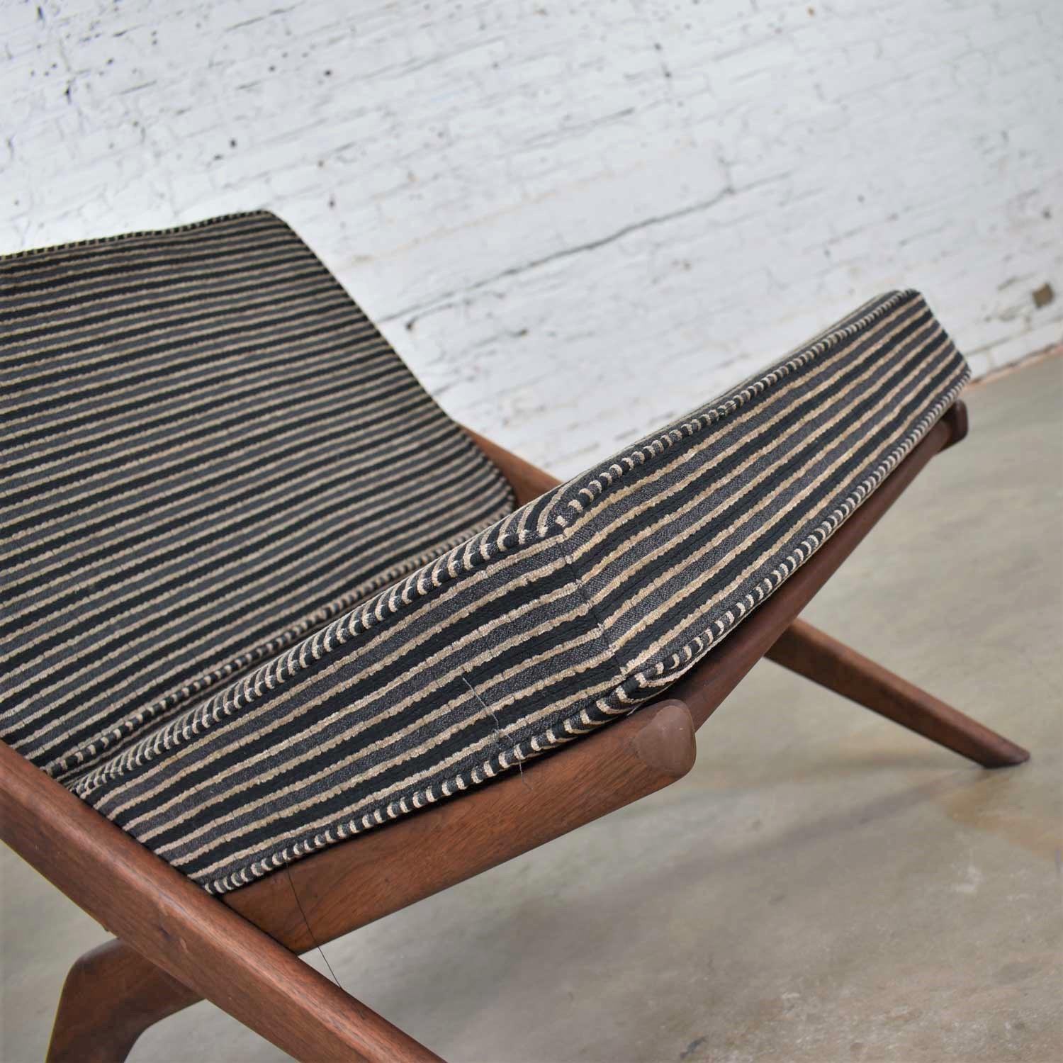 Scandinavian Modern Scissor Lounge Chair by Folke Ohlsson for DUX For Sale 2