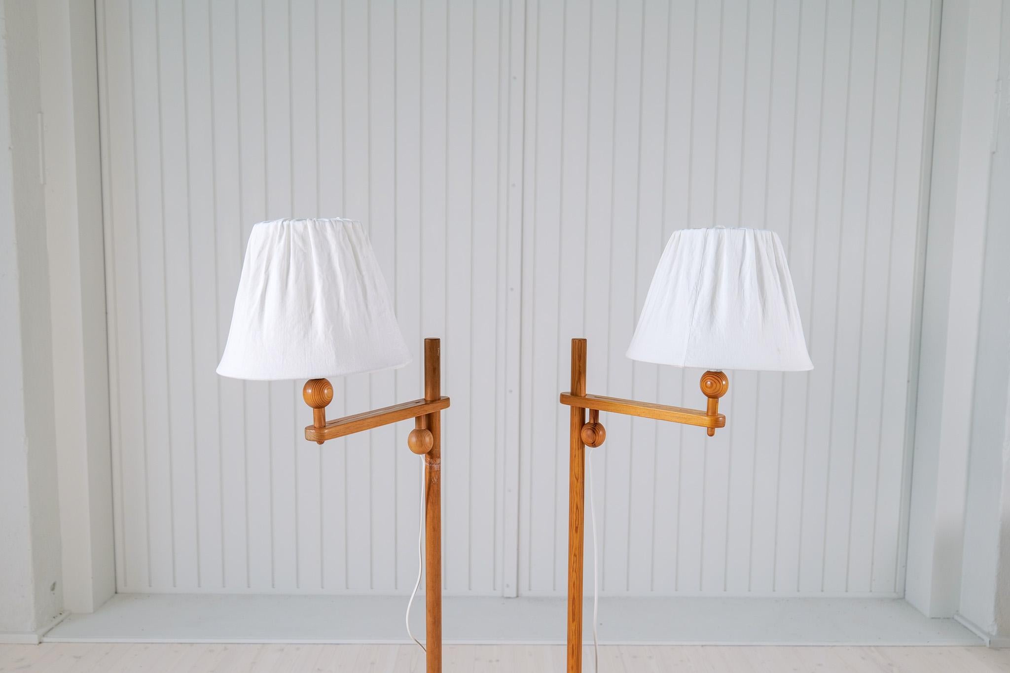 Scandinavian Modern Sculptural Floor Lamps in Pine, Yngve Ekström Sweden 1970s For Sale 2