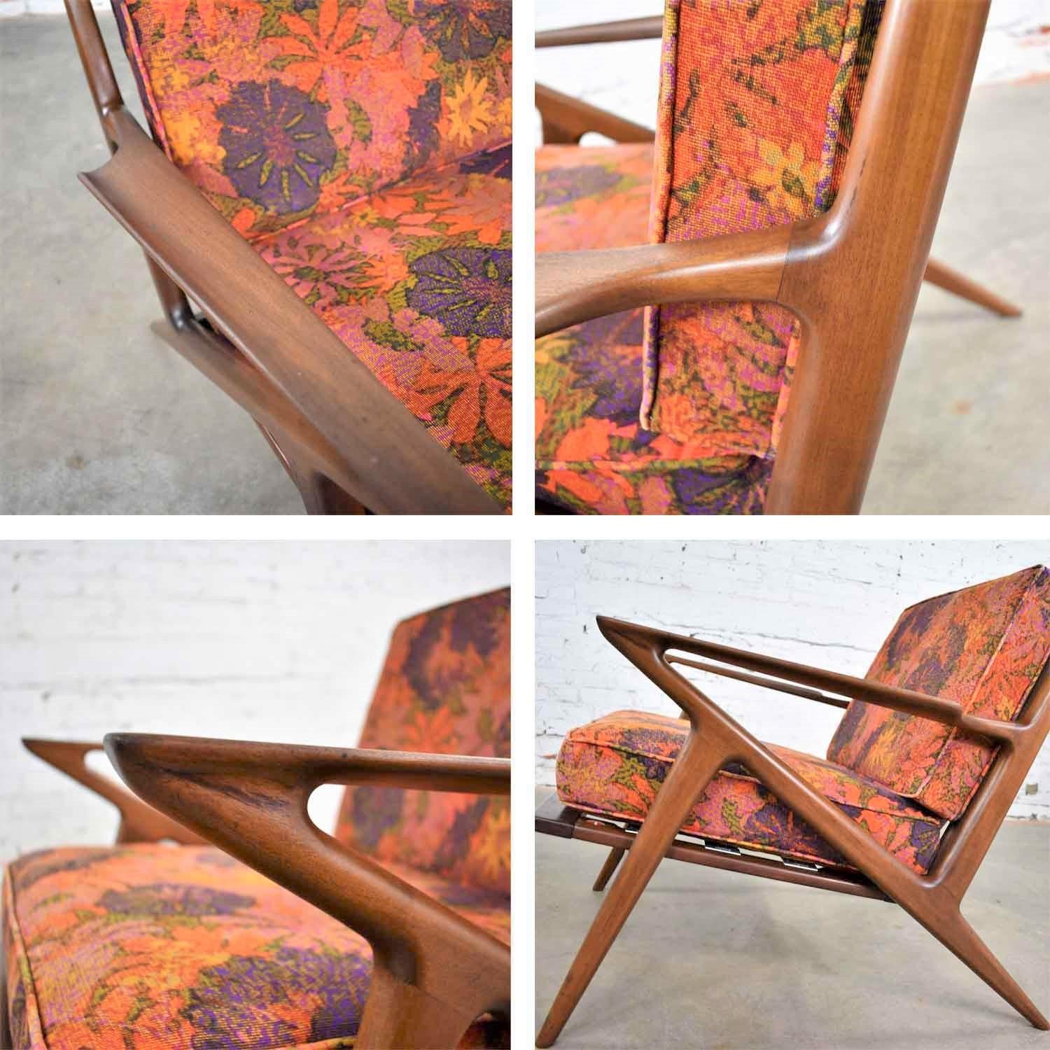 Scandinavian Modern Selig Z Lounge Chair by Poul Jensen Walnut Original Fabric 5