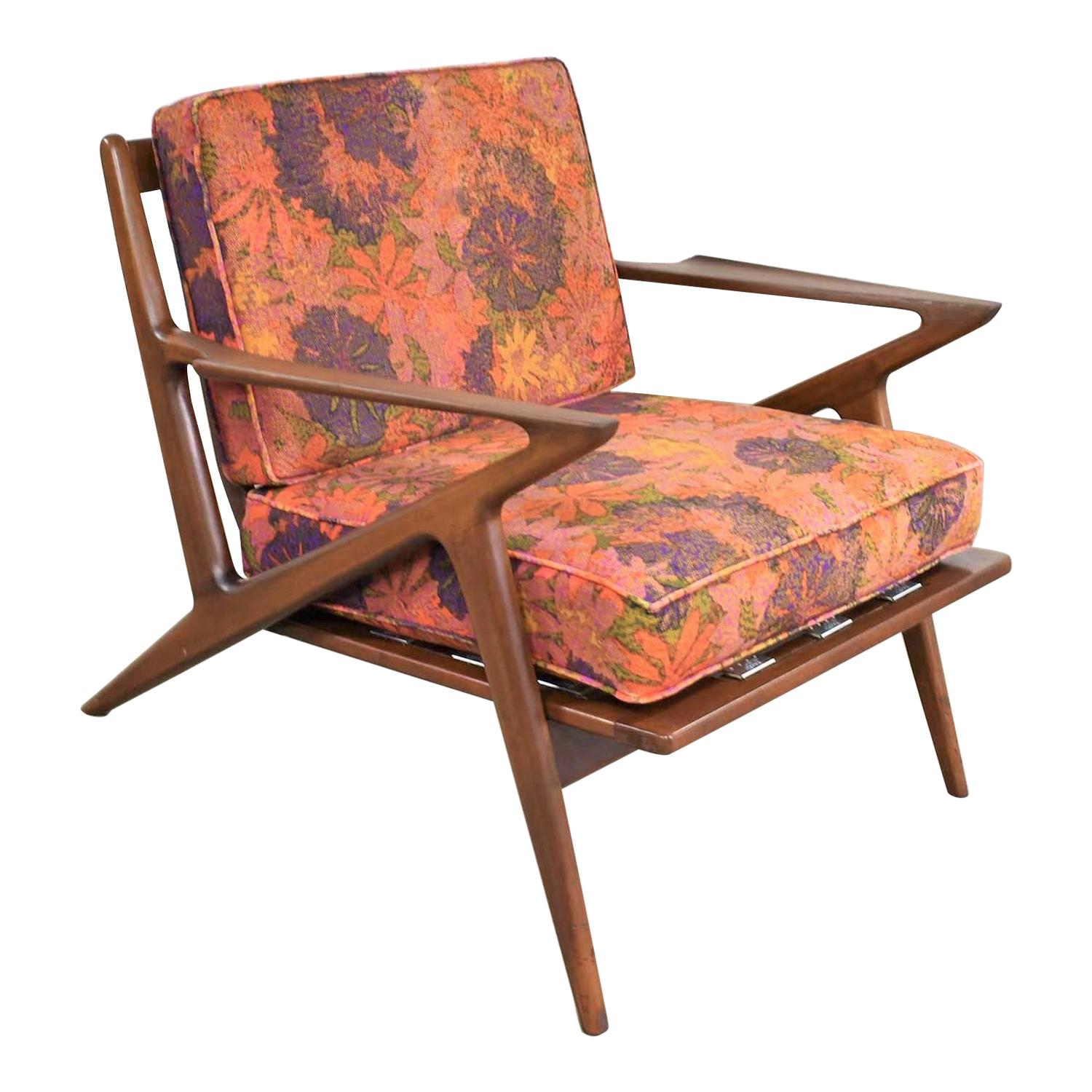 Scandinavian Modern Selig Z Lounge Chair by Poul Jensen Walnut Original Fabric