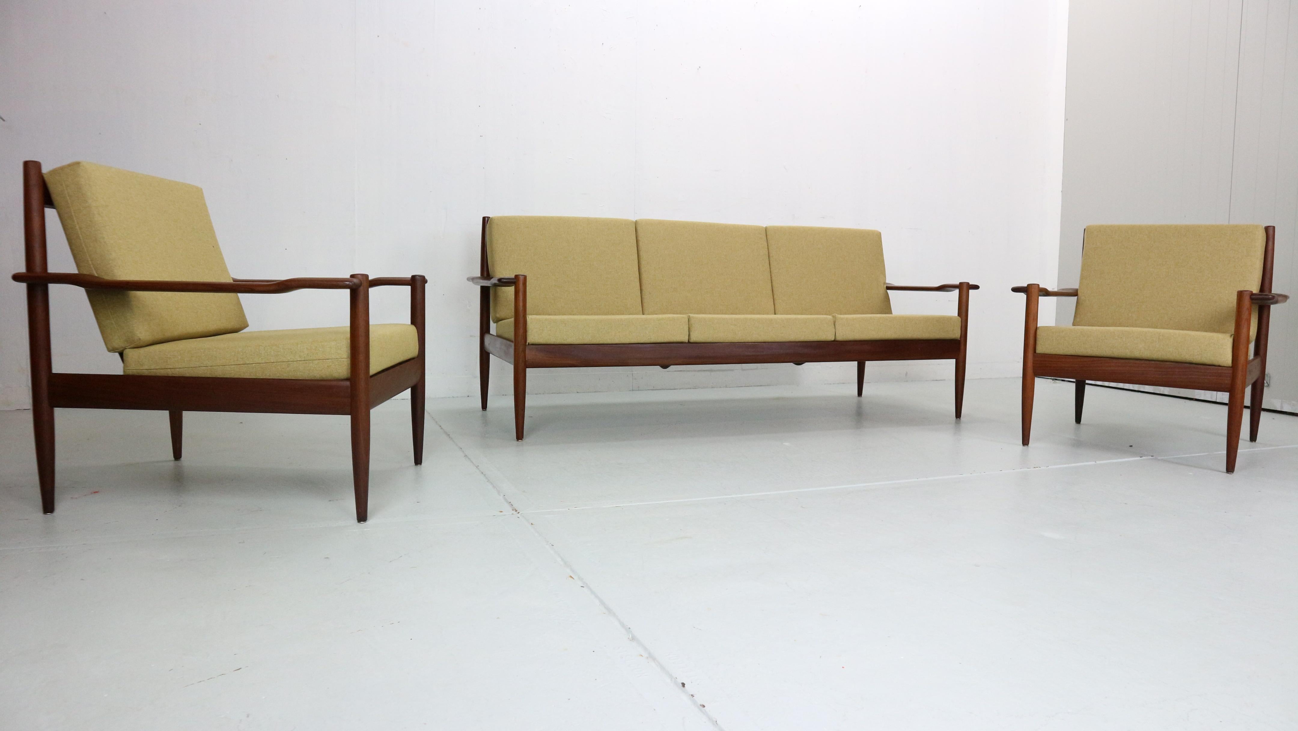 Scandinavian Modern Set of 2 Teak Lounge Chairs& New Upholstery, 1960's Denmark 13