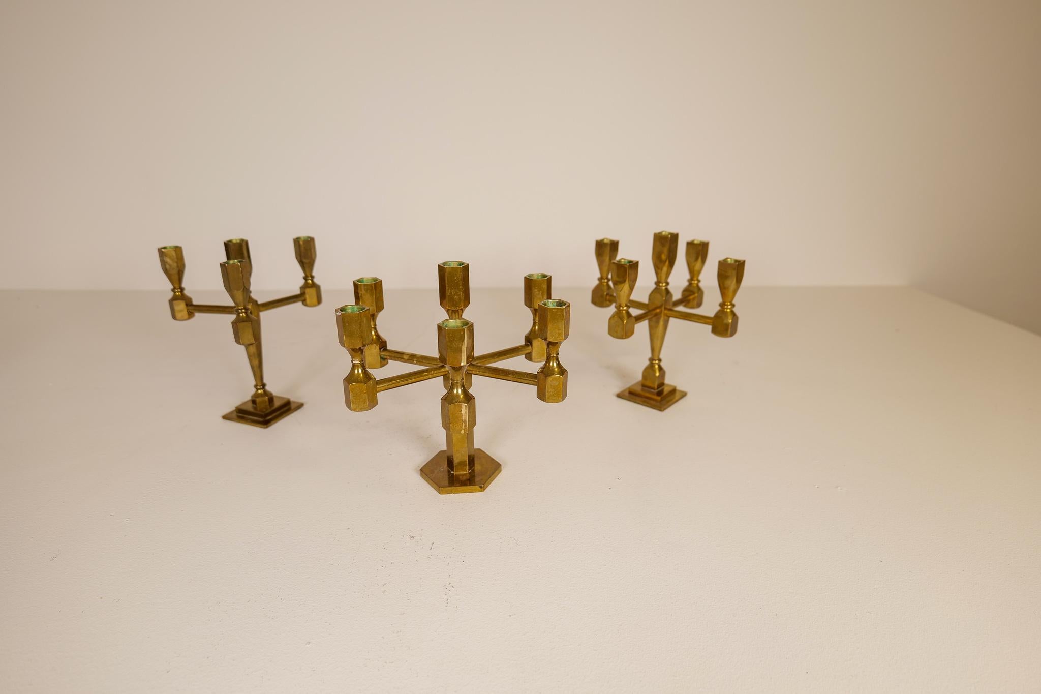 Scandinavian Modern Set of 3 Brass Table Candelabras Gusum Sweden, 1970s In Good Condition For Sale In Hillringsberg, SE
