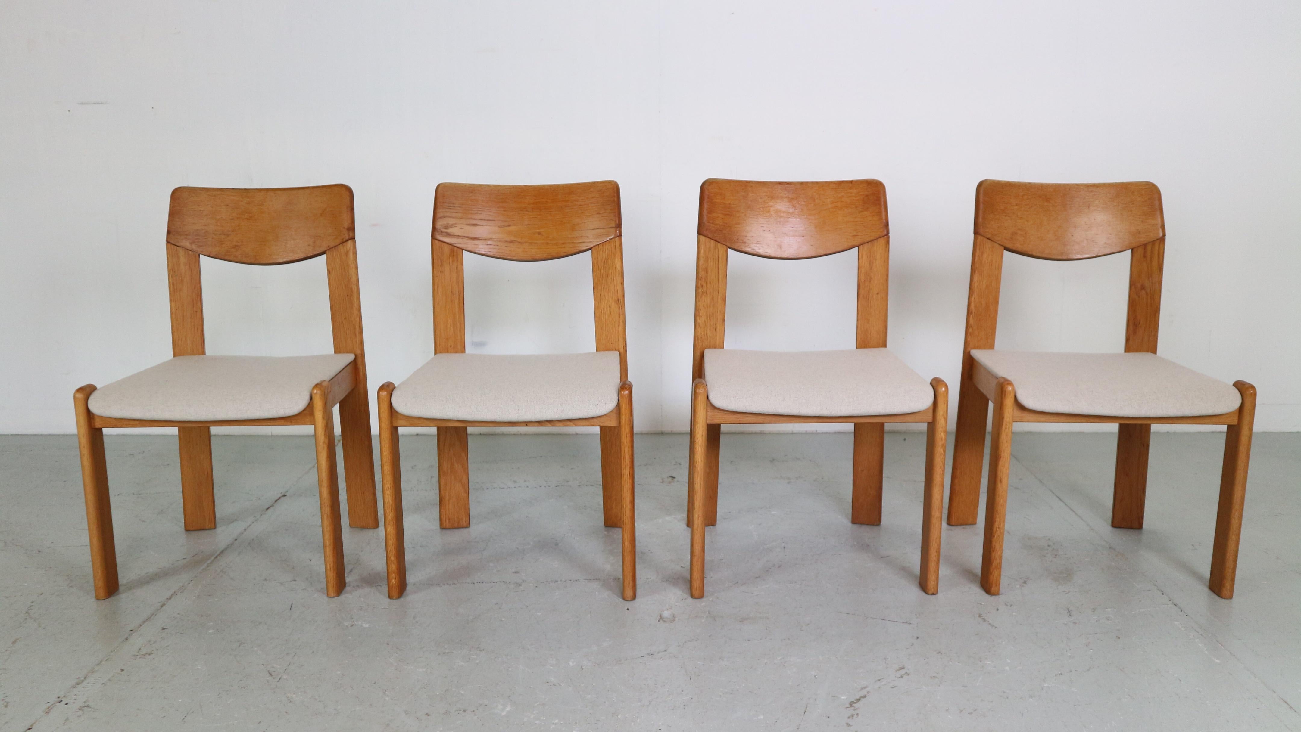 Danish Scandinavian Modern Set of 4 Sculpture Oak Dinning Room Chairs, 1960 Denmark For Sale