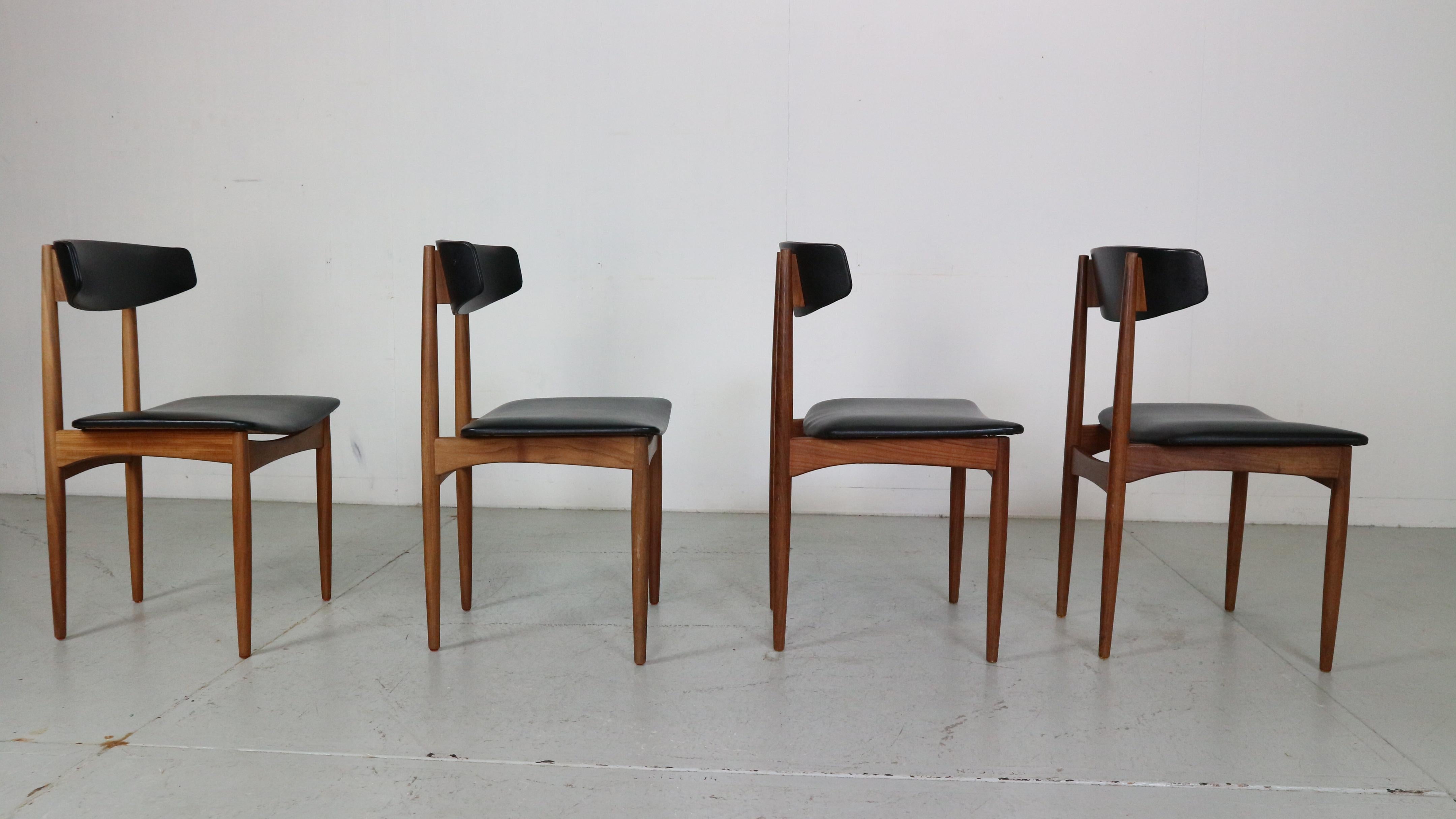 Scandinavian Modern Set of 4 Teak Dinning Room Chairs, 1960 Denmark 4