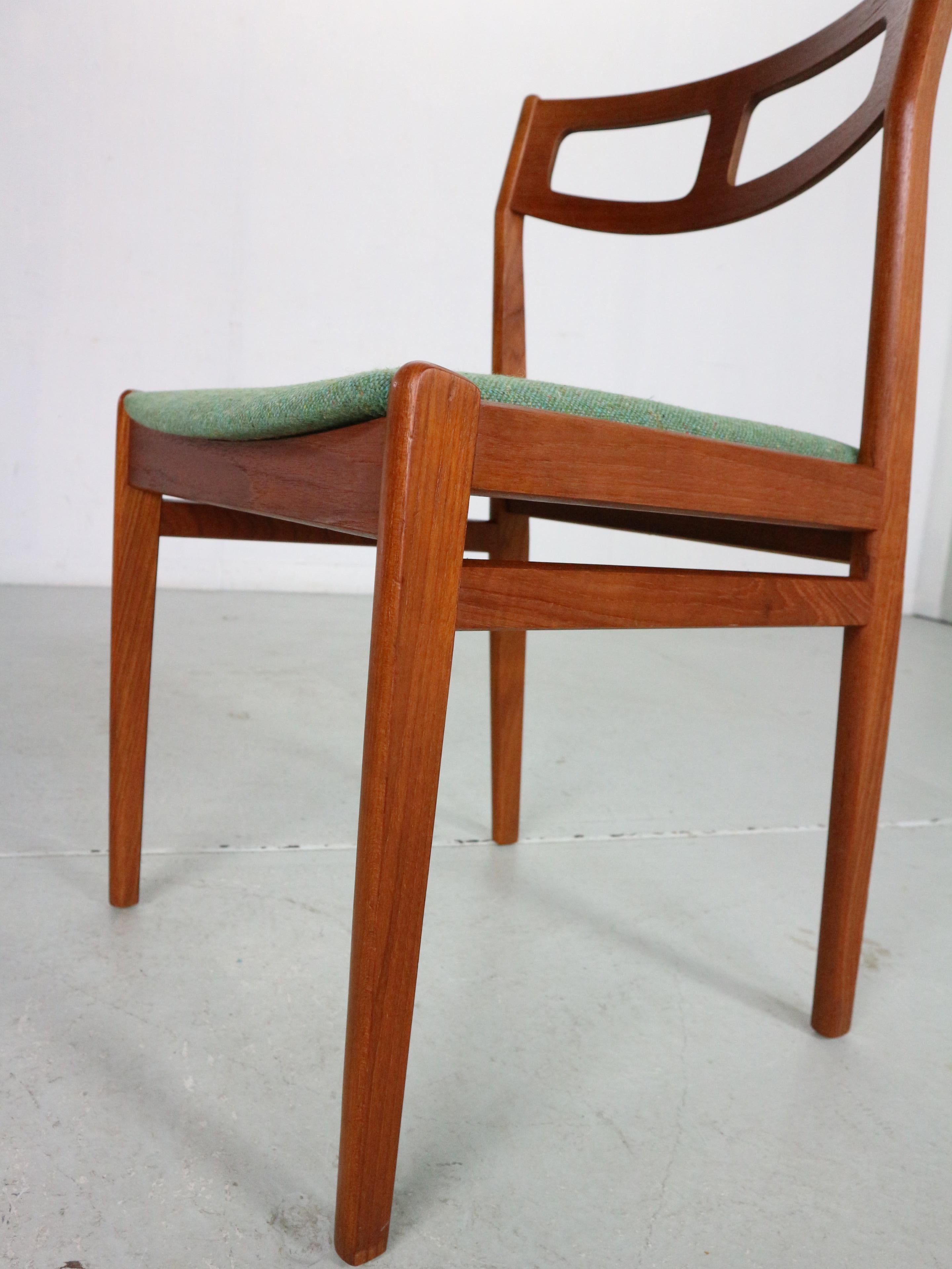 Scandinavian Modern Set of 5 Teak& Green New Upholstery Dinning Room Chairs For Sale 7