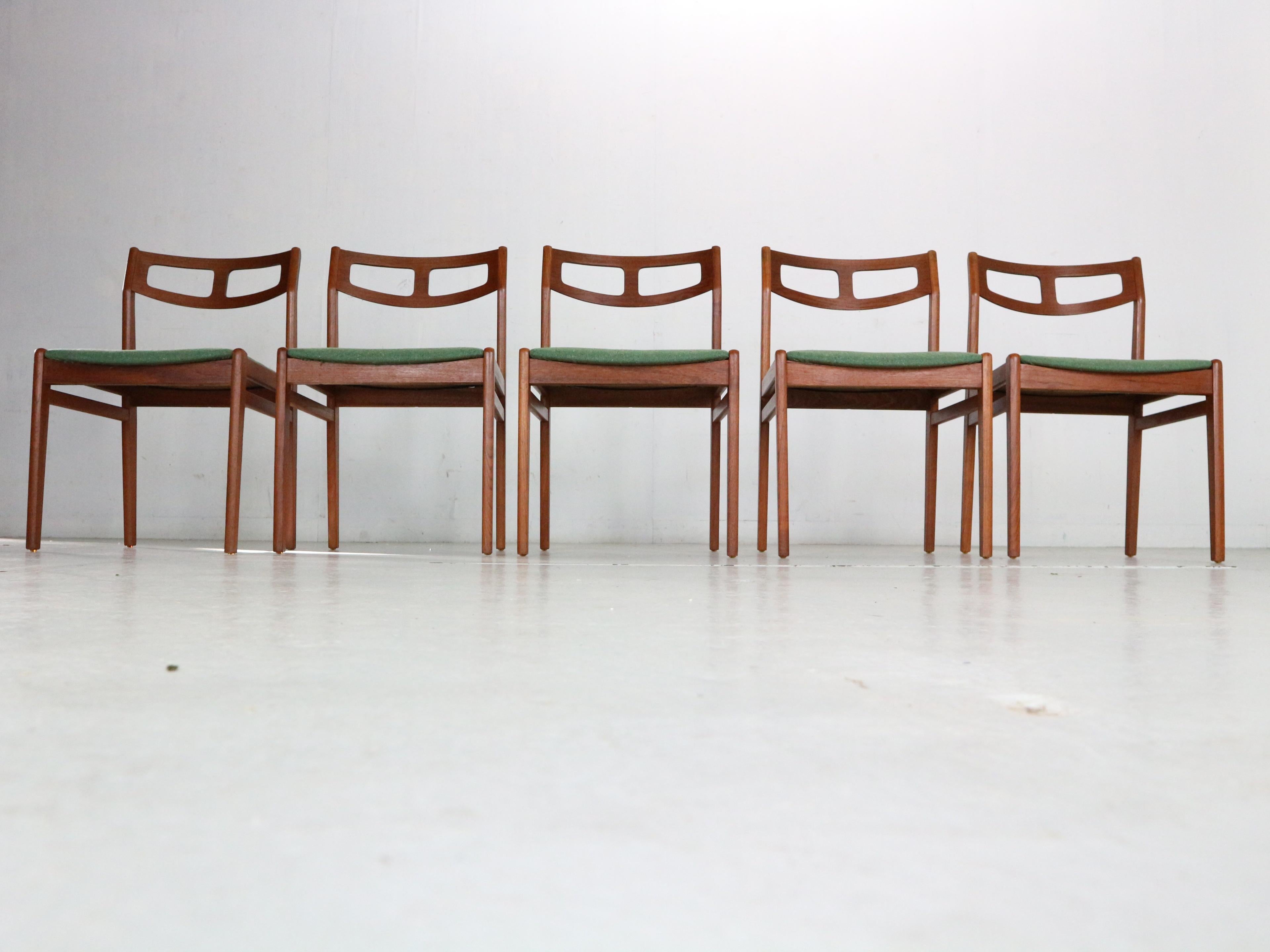 Mid-20th Century Scandinavian Modern Set of 5 Teak& Green New Upholstery Dinning Room Chairs For Sale