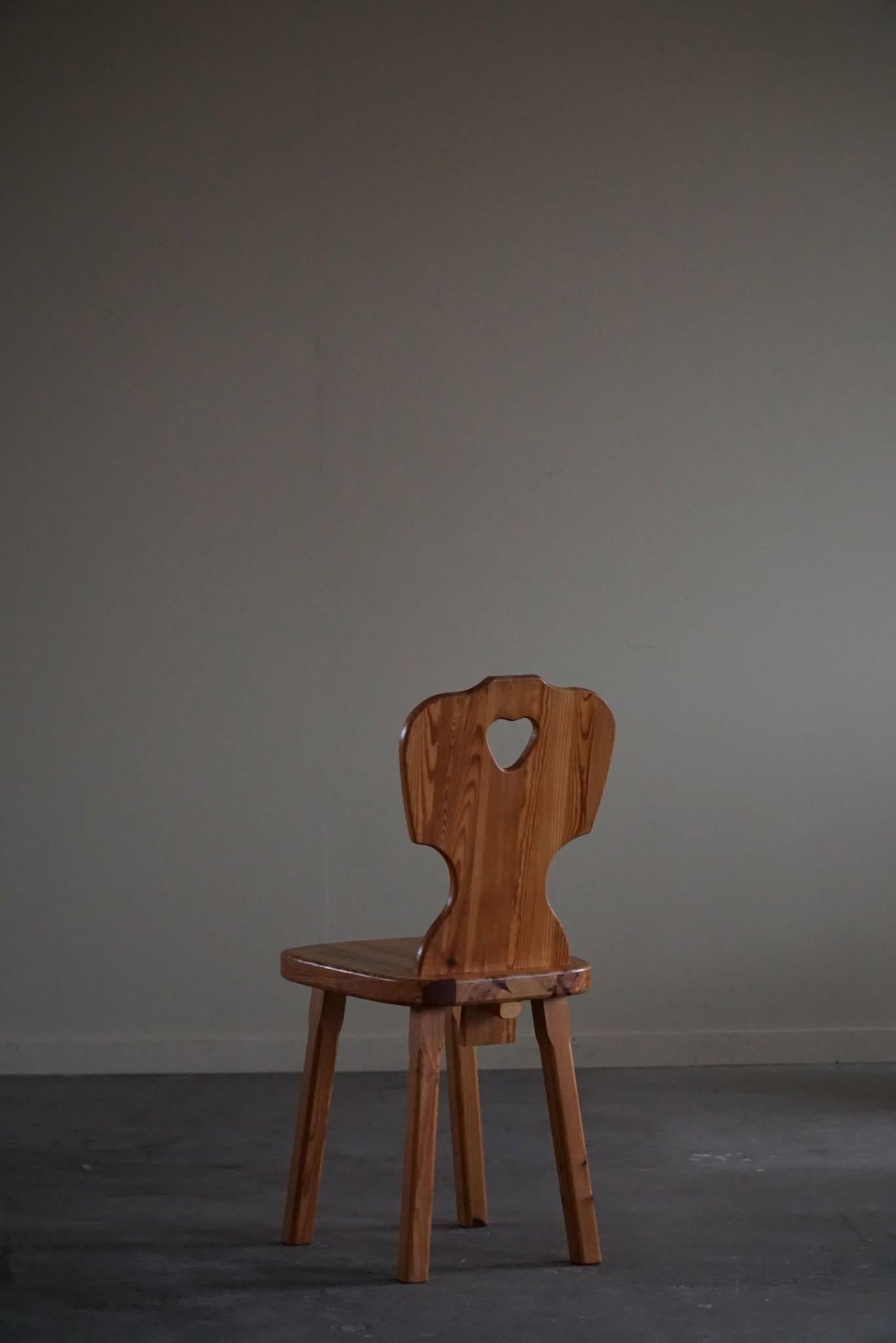 Scandinavian Modern, Set of 6 Chairs in Pine, by a Swedish Cabinetmaker, 1960s In Good Condition In Odense, DK