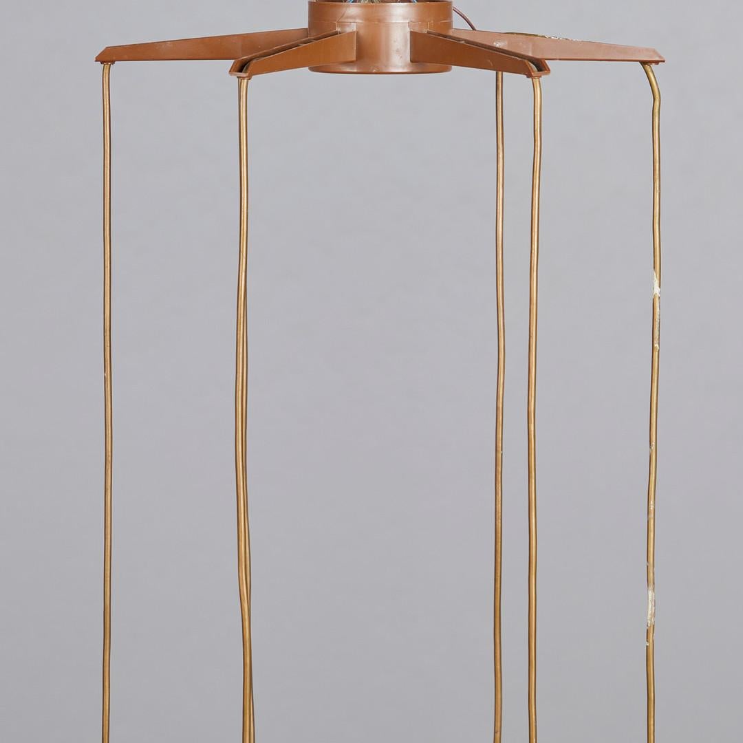 Suédois Ensemble de 6 lampes à suspension scandinaves modernes en laiton perforé, années 1960 en vente