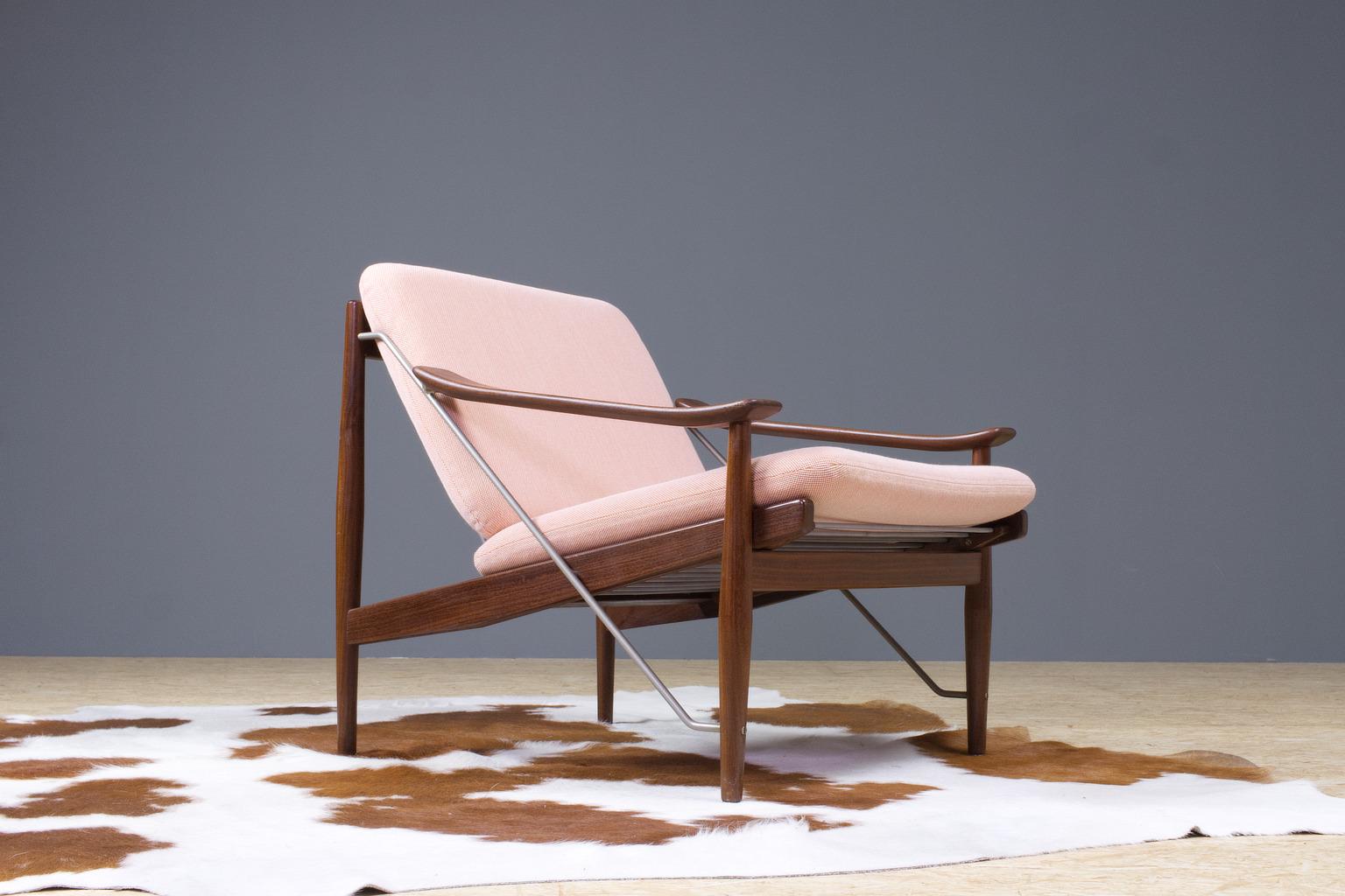 Danish Scandinavian Modern Set of Lounge Chairs in Teak and Metal